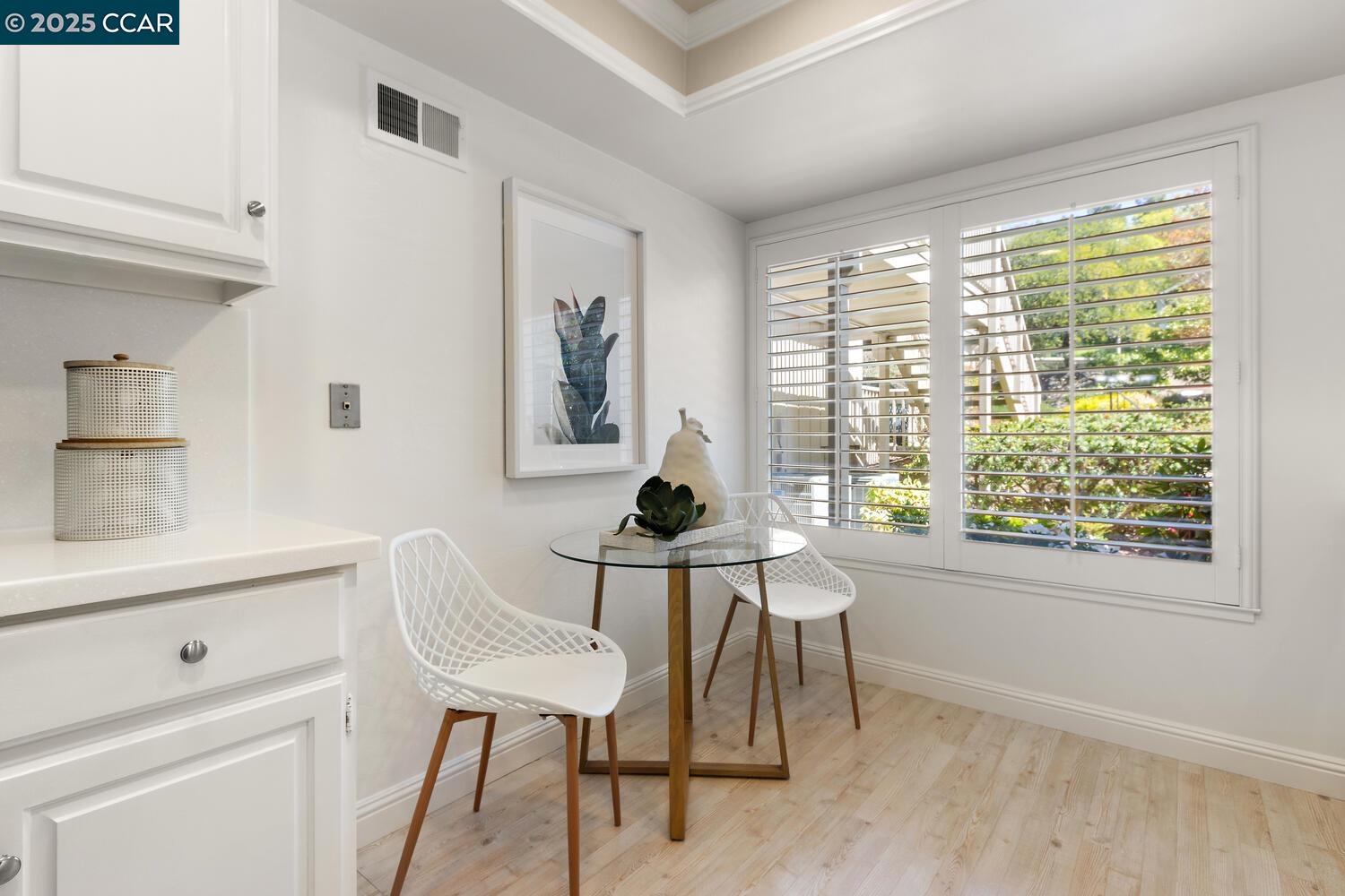 Photo #12: 41106387 Listing: Photo #12