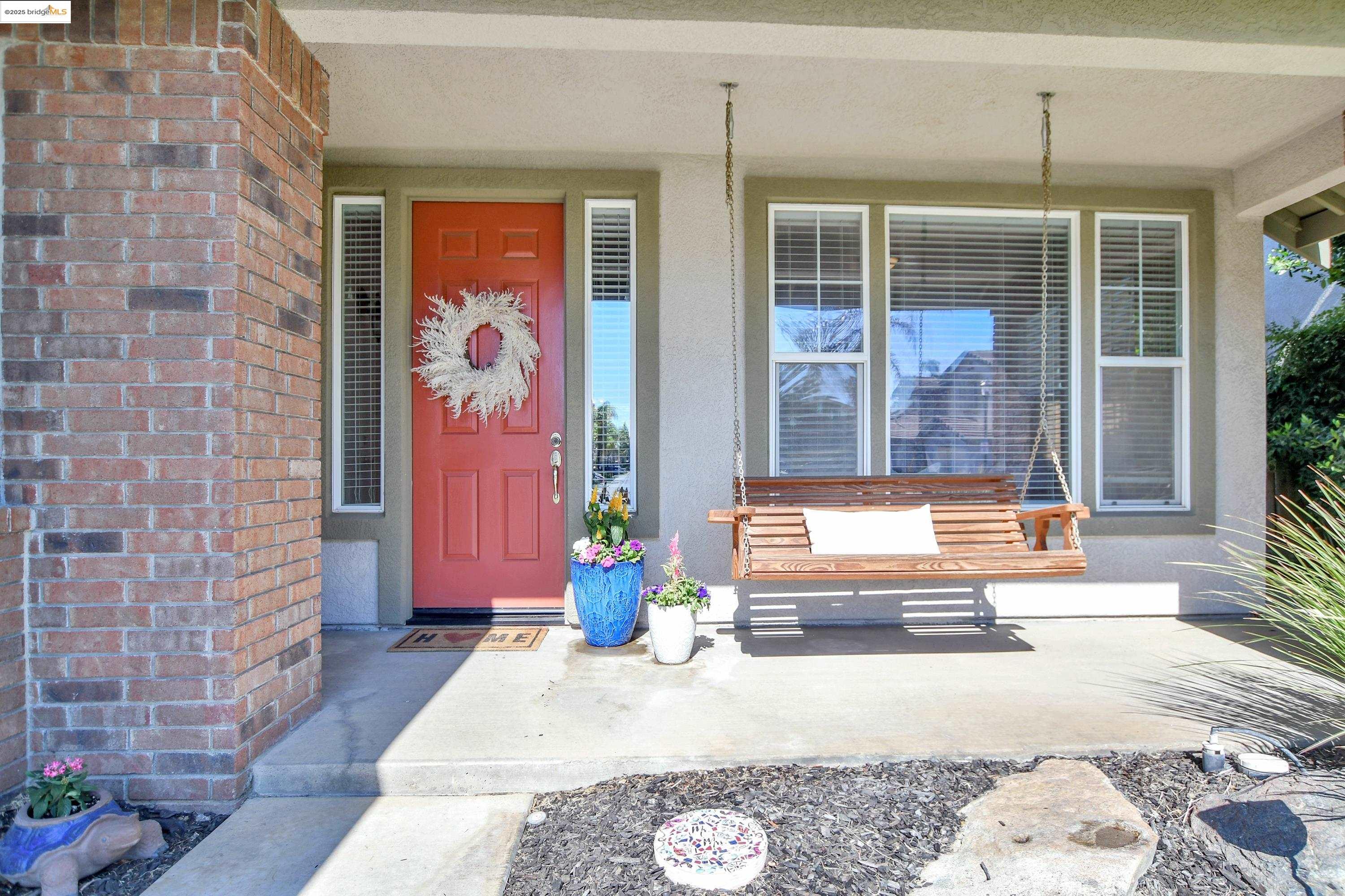 Detail Gallery Image 2 of 34 For 274 Cumberland Way, Discovery Bay,  CA 94505 - 4 Beds | 2/1 Baths