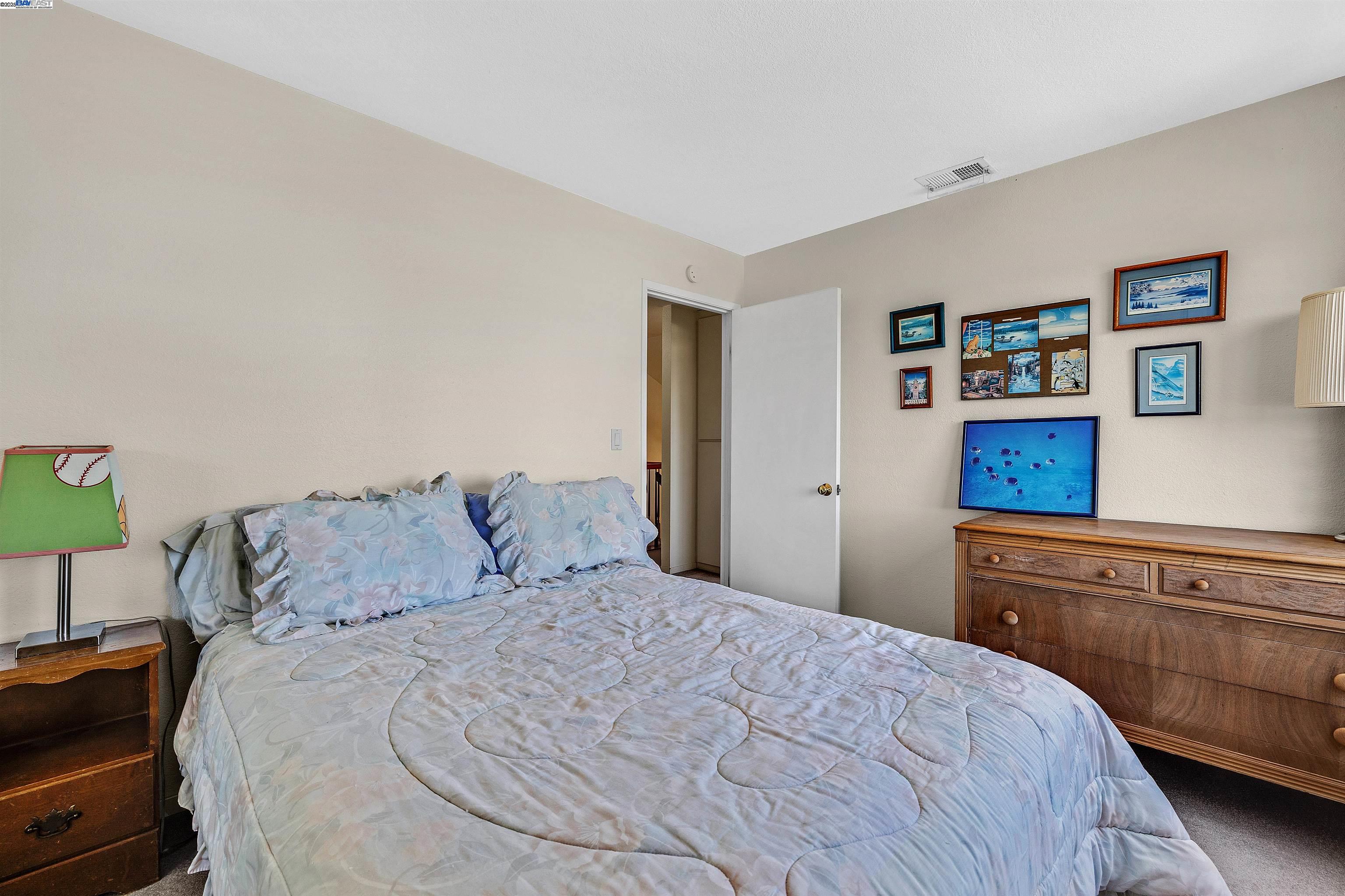 Detail Gallery Image 28 of 60 For 3291 Trafalgar Road, Fremont,  CA 94555 - 3 Beds | 2/1 Baths