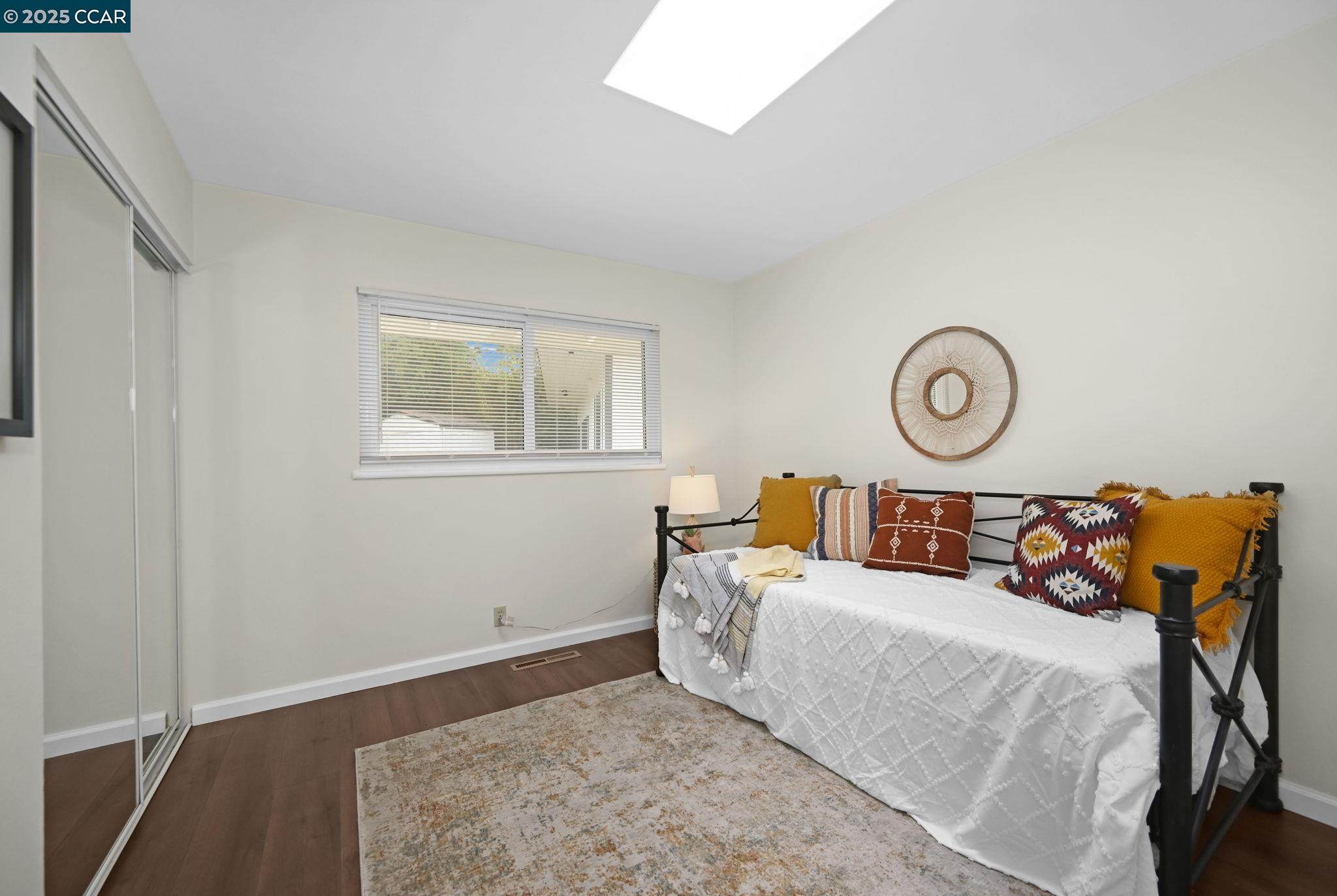 Detail Gallery Image 12 of 44 For 2326 Estrella Ct, Pinole,  CA 94564 - 8 Beds | 4 Baths