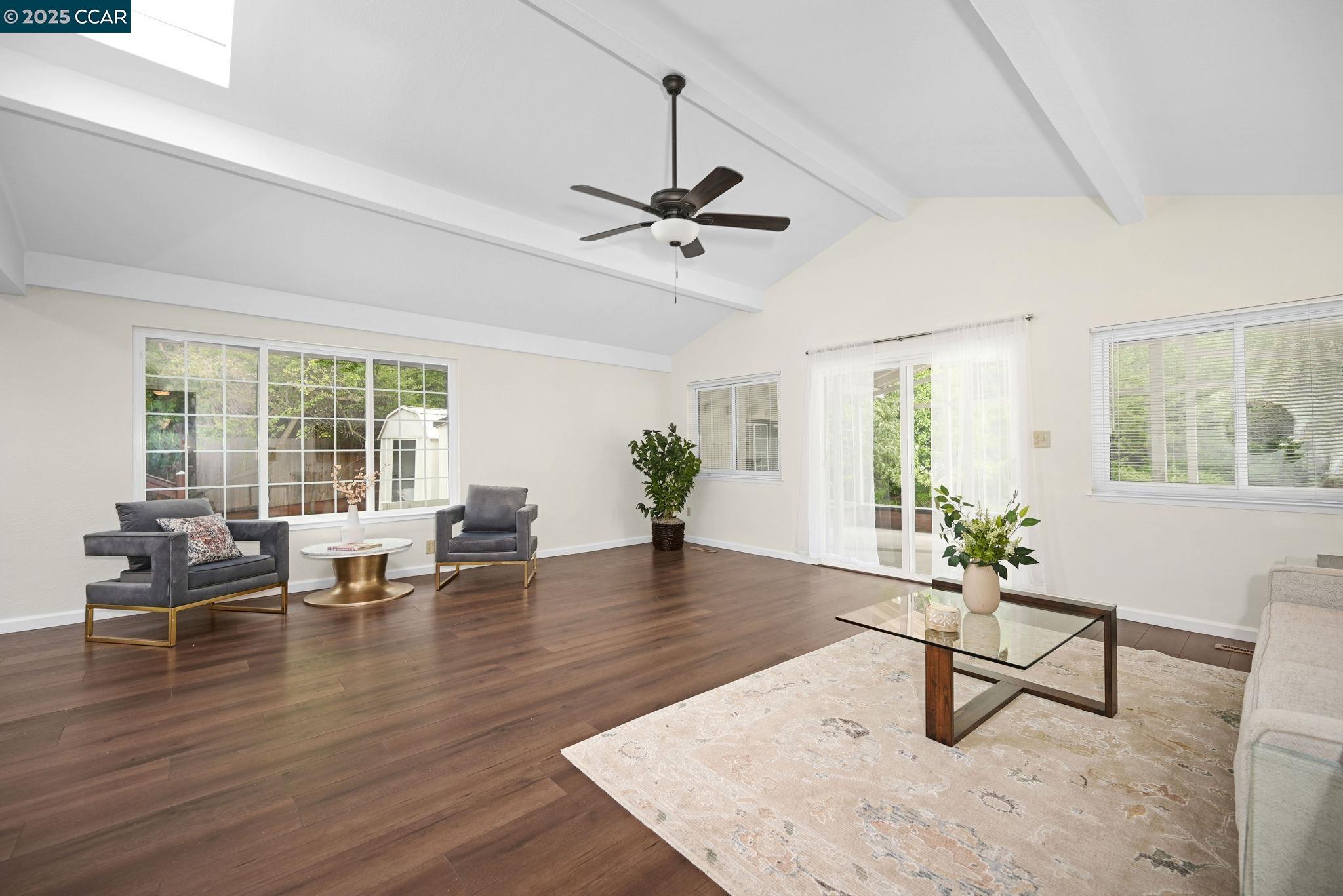 Detail Gallery Image 5 of 44 For 2326 Estrella Ct, Pinole,  CA 94564 - 8 Beds | 4 Baths