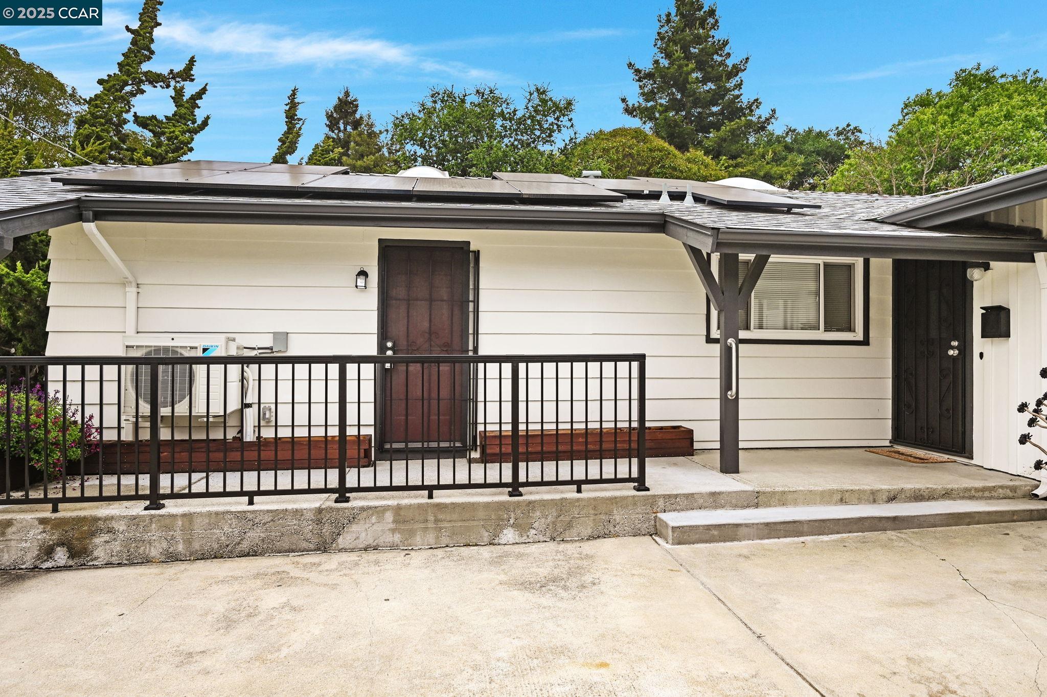 Detail Gallery Image 39 of 44 For 2326 Estrella Ct, Pinole,  CA 94564 - 8 Beds | 4 Baths