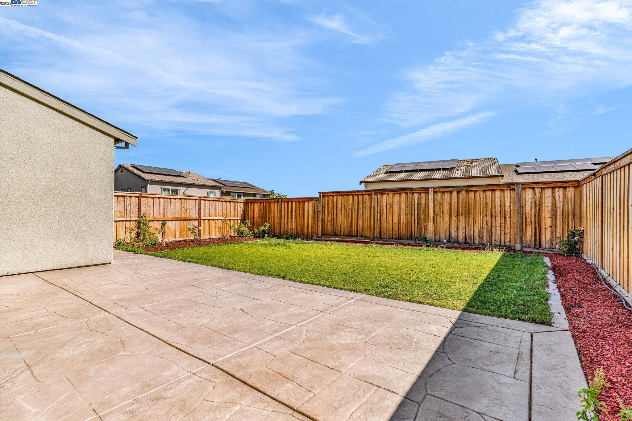 Detail Gallery Image 24 of 35 For 5946 Markham Dr, Tracy,  CA 95377 - 4 Beds | 3 Baths