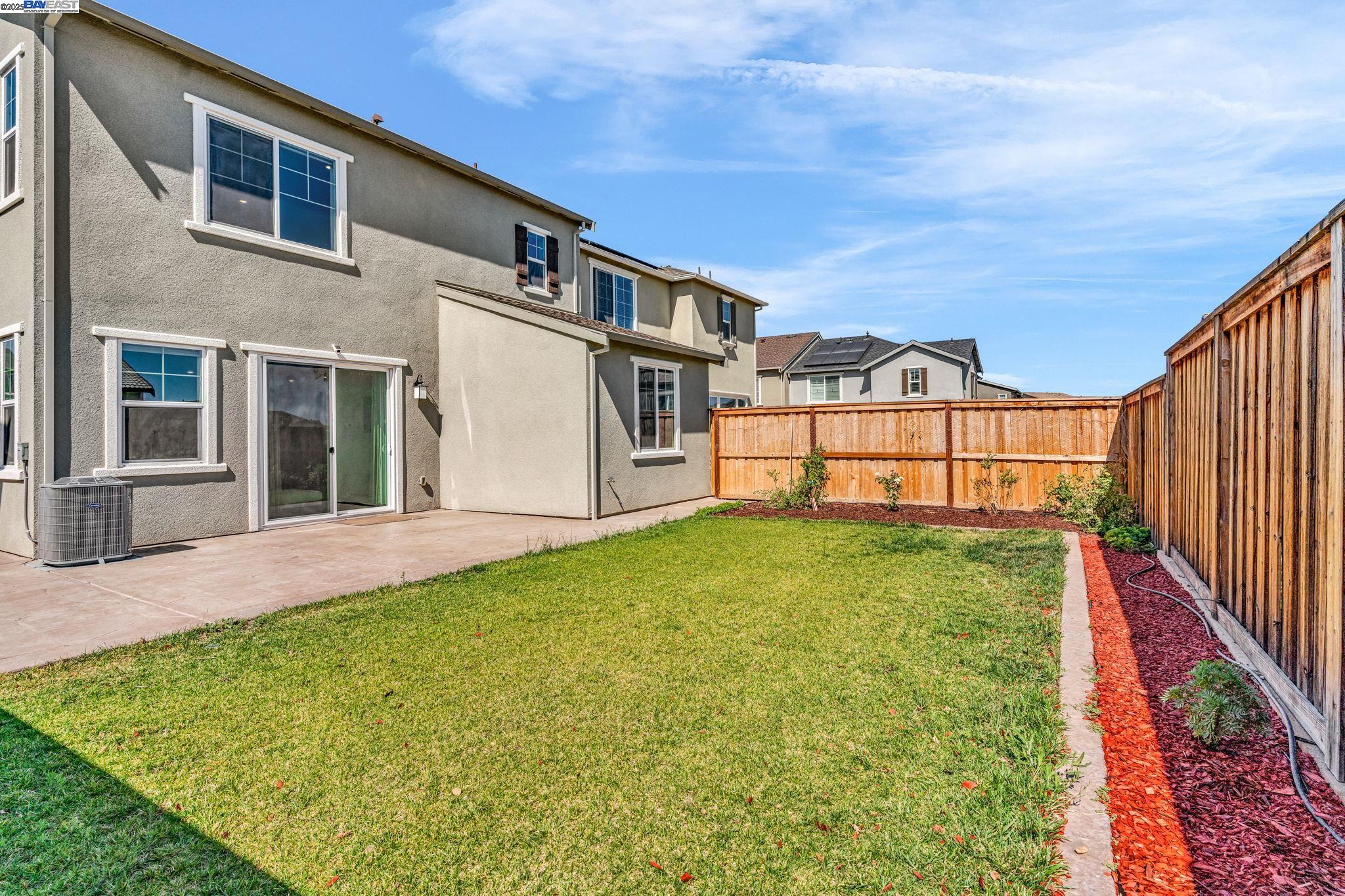 Detail Gallery Image 27 of 35 For 5946 Markham Dr, Tracy,  CA 95377 - 4 Beds | 3 Baths