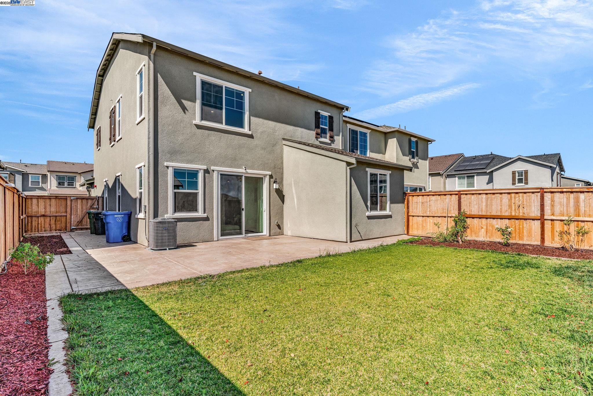 Detail Gallery Image 28 of 35 For 5946 Markham Dr, Tracy,  CA 95377 - 4 Beds | 3 Baths