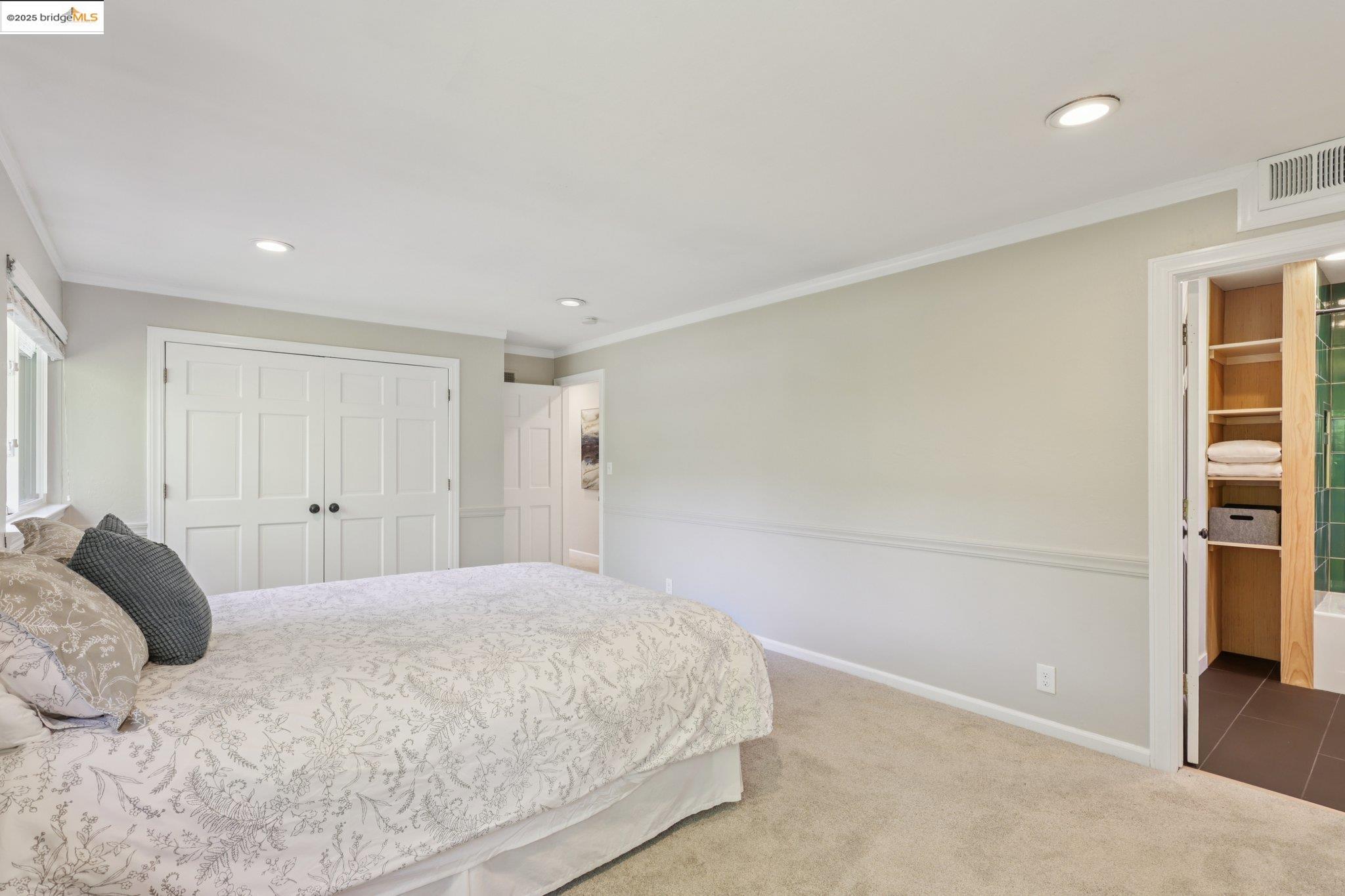 Detail Gallery Image 31 of 44 For 415 Blue Ridge Dr, Martinez,  CA 94553 - 3 Beds | 3 Baths