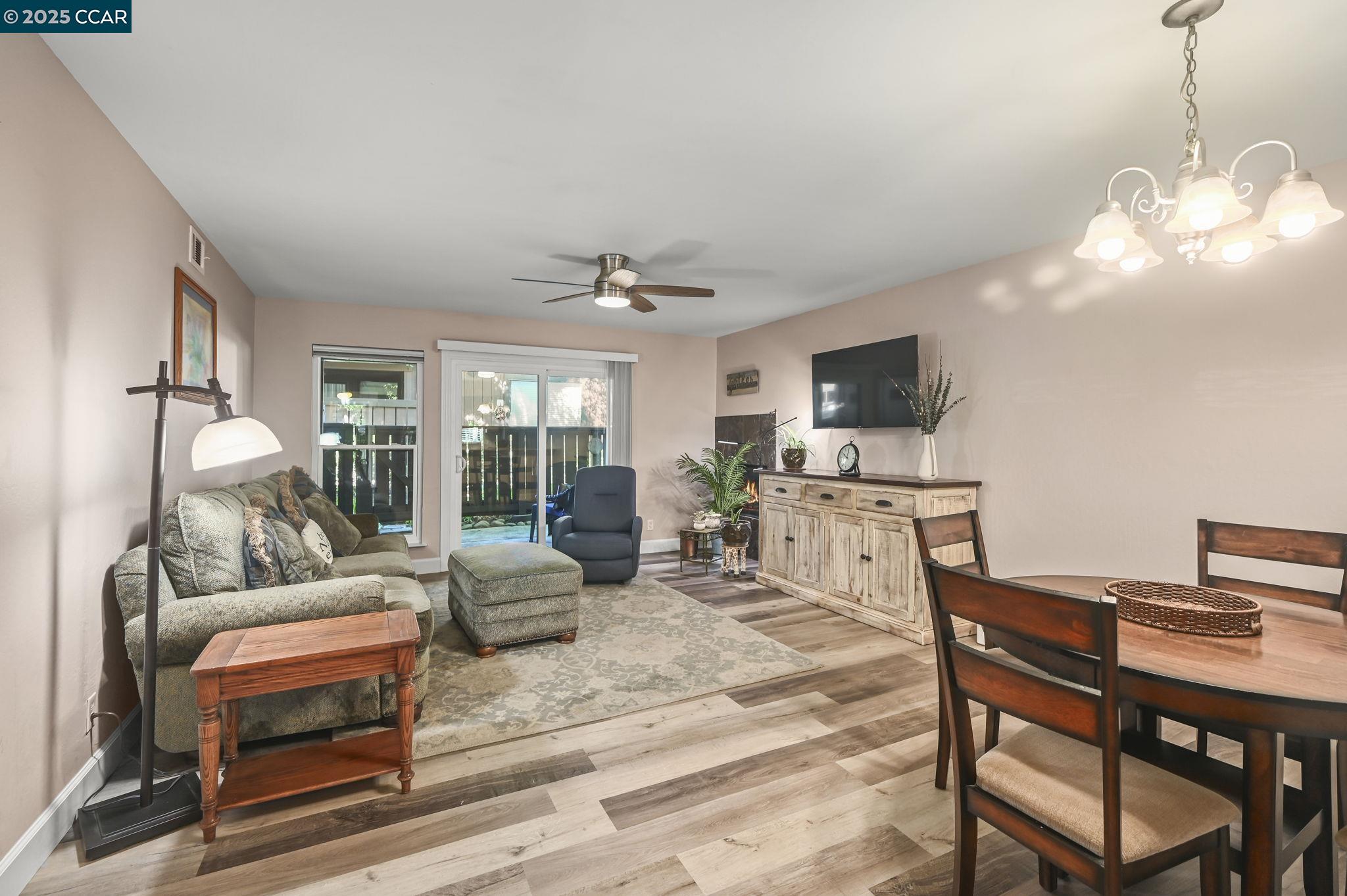 Photo #3: 41106402 Listing 