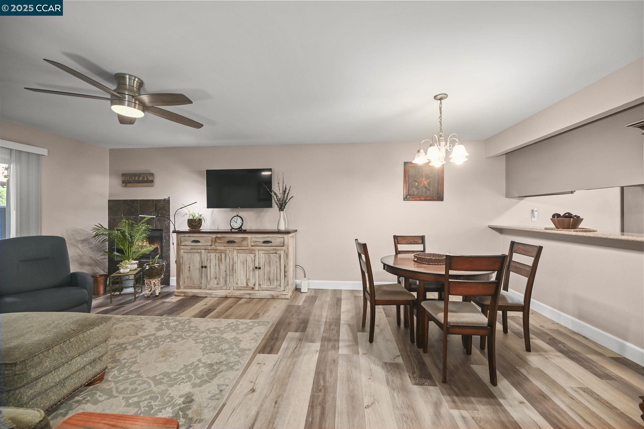 Photo #6: 41106402 Listing 