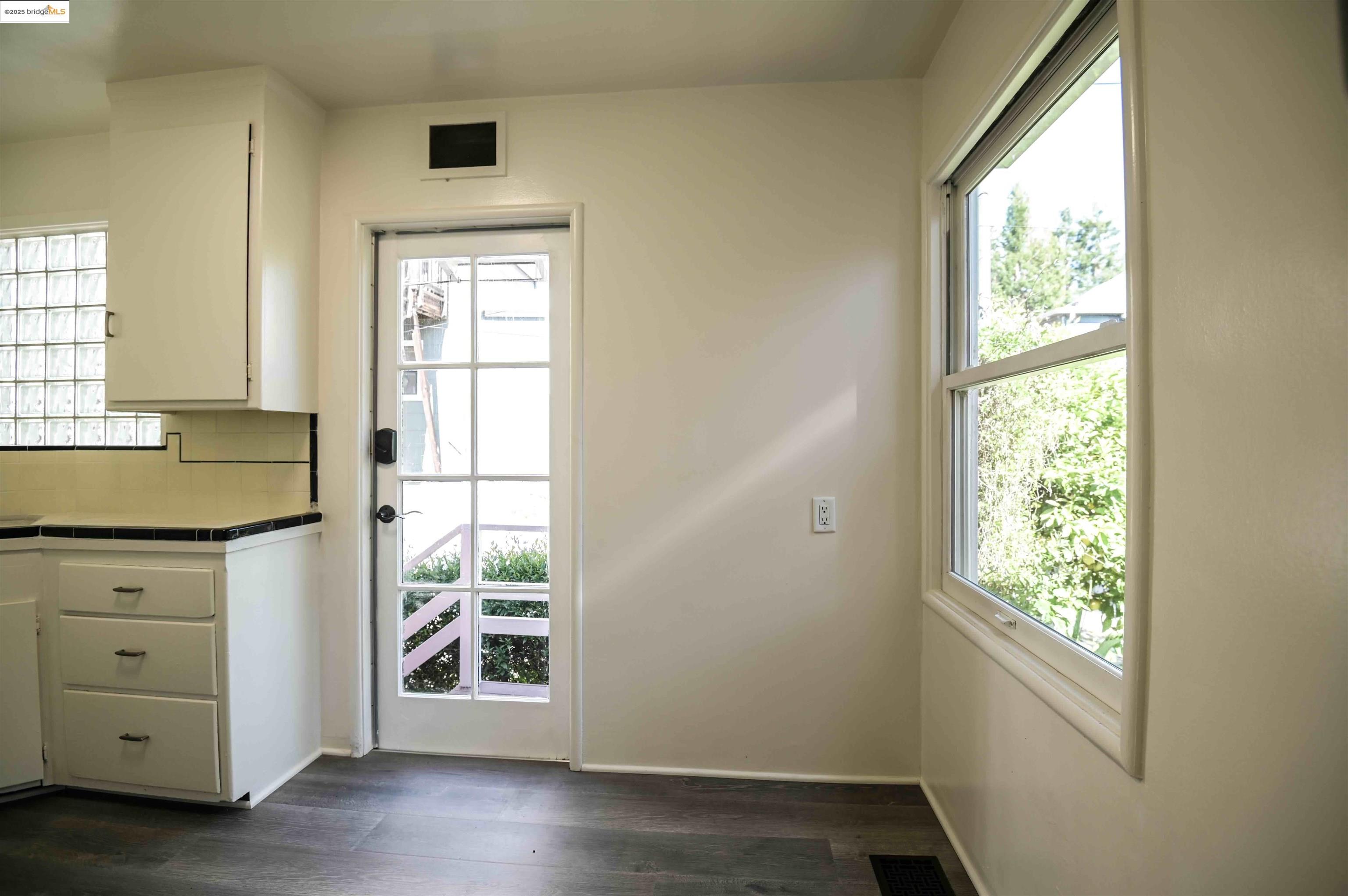 Photo #12: 41106413 Listing: Photo #12