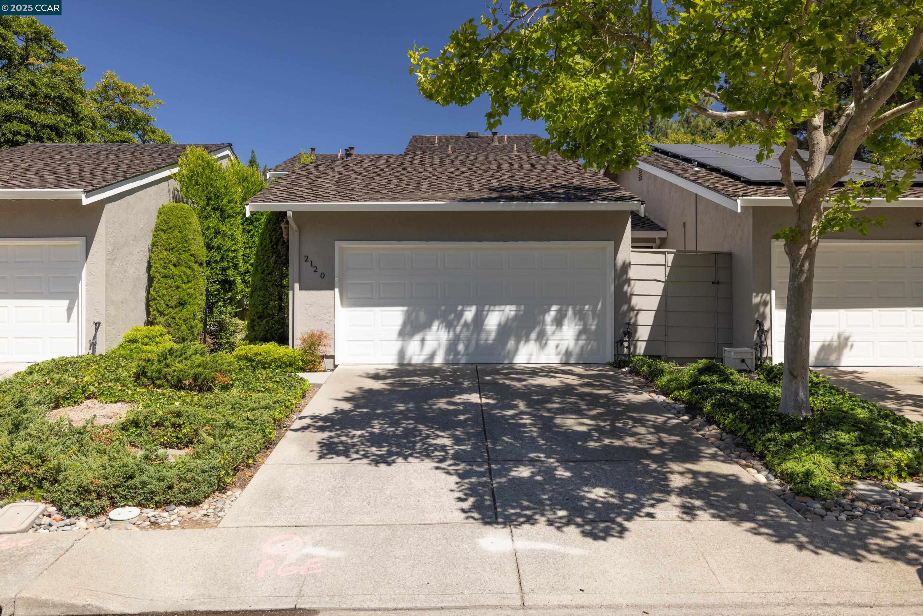 MLS: 41106418 Condo For Sale