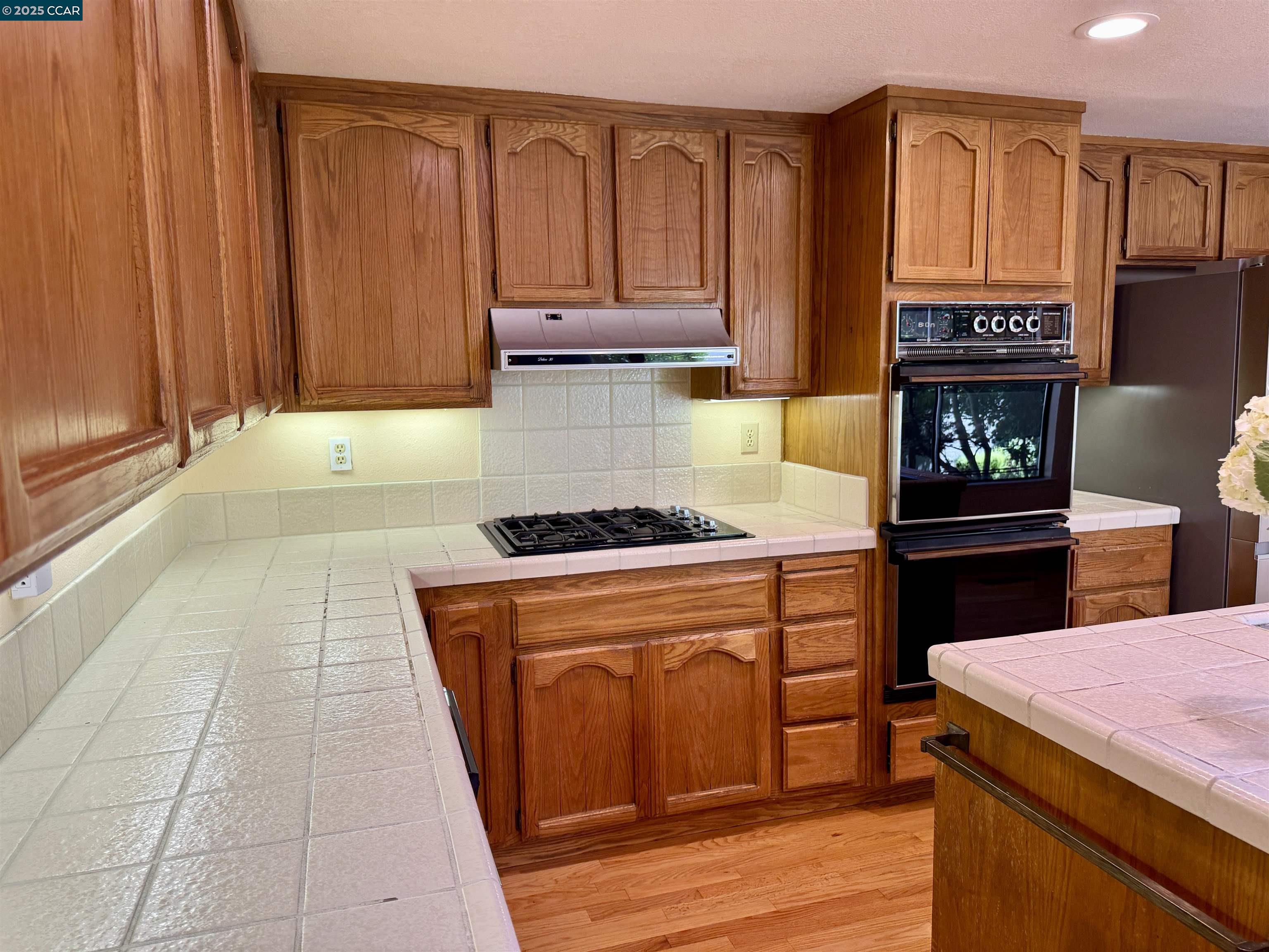 Photo #12: 41106418 Listing: Photo #12