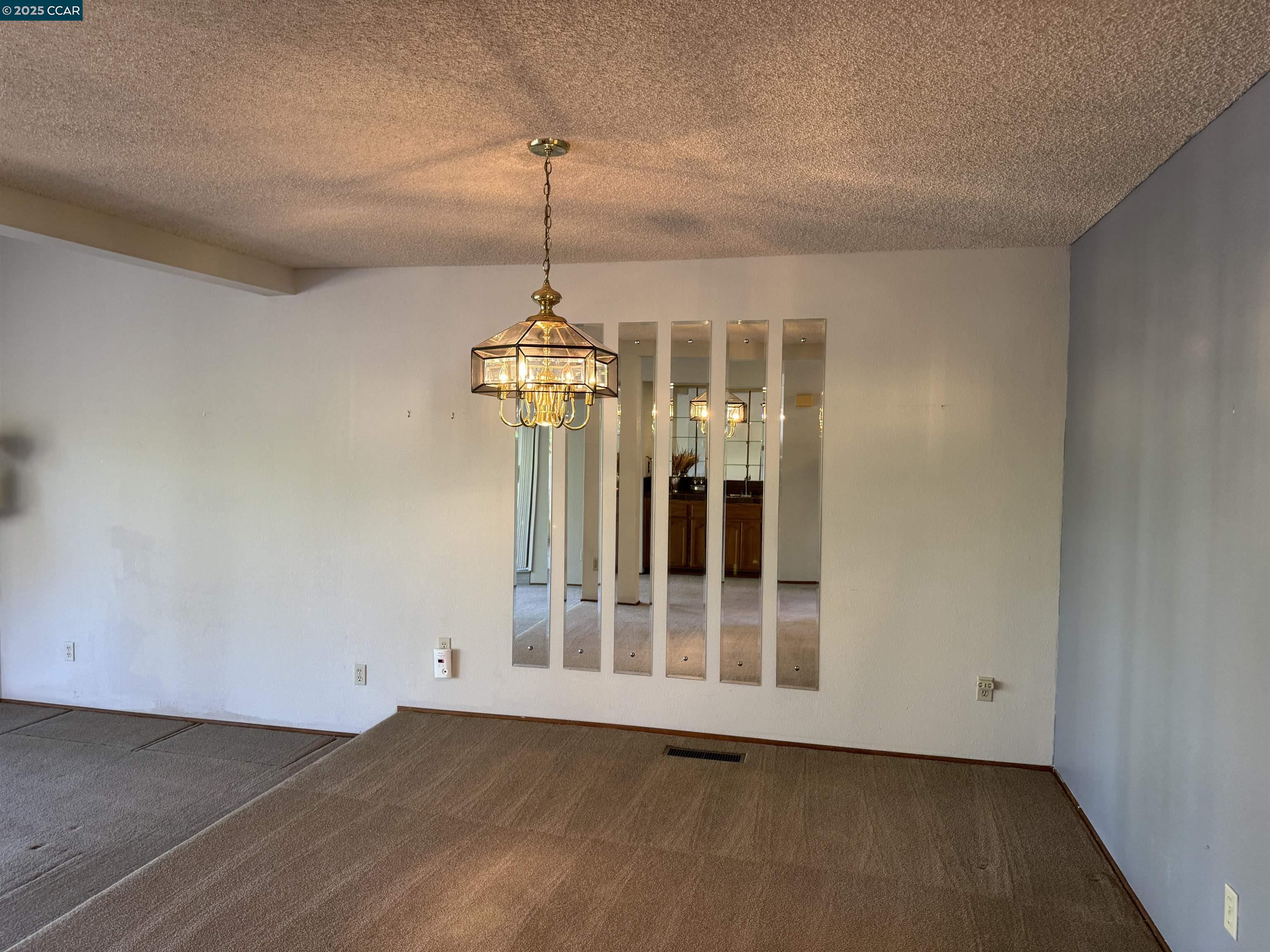 Photo #19: 41106418 Listing: Photo #19