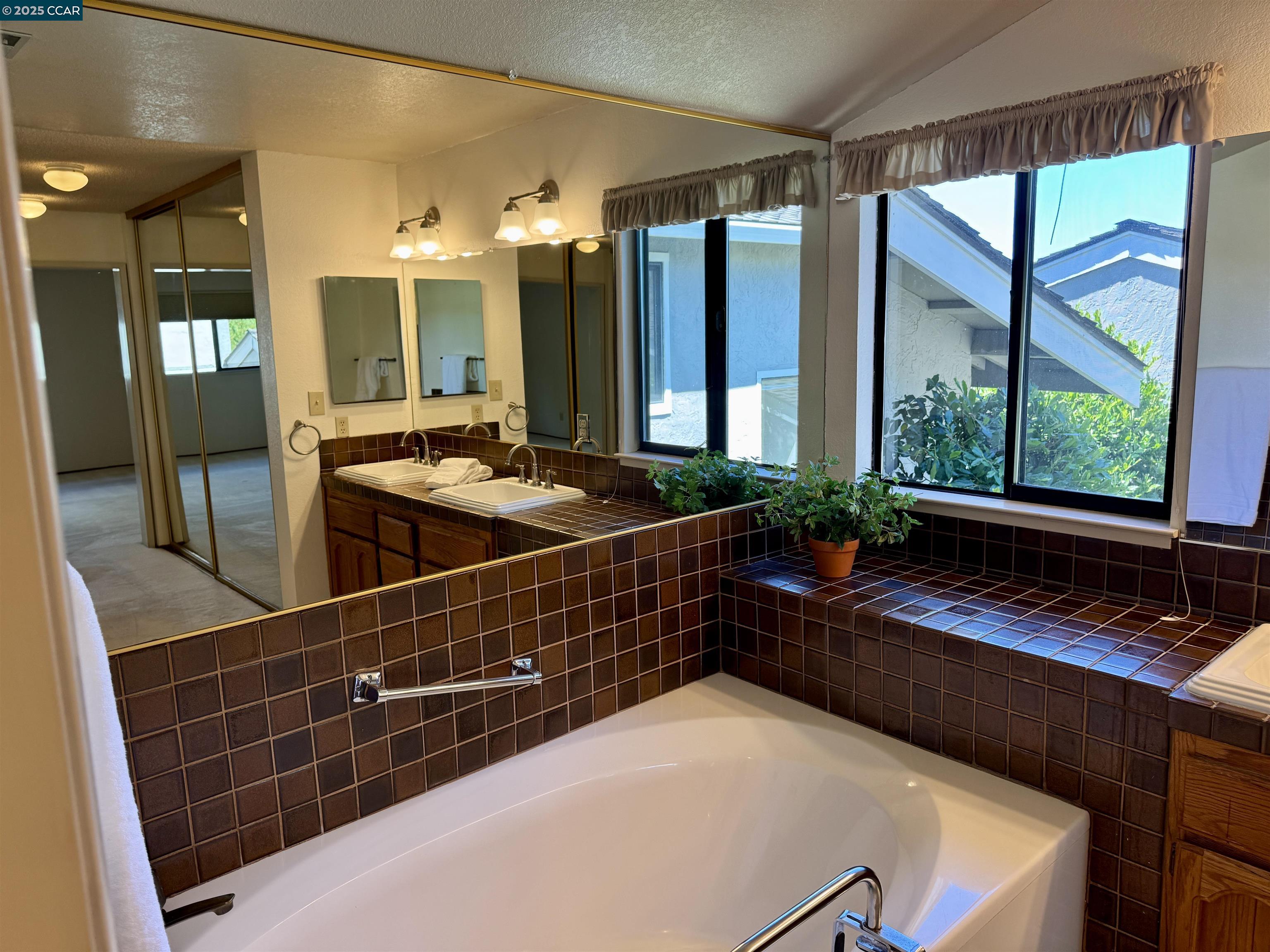 Photo #36: 41106418 Listing: Photo #36