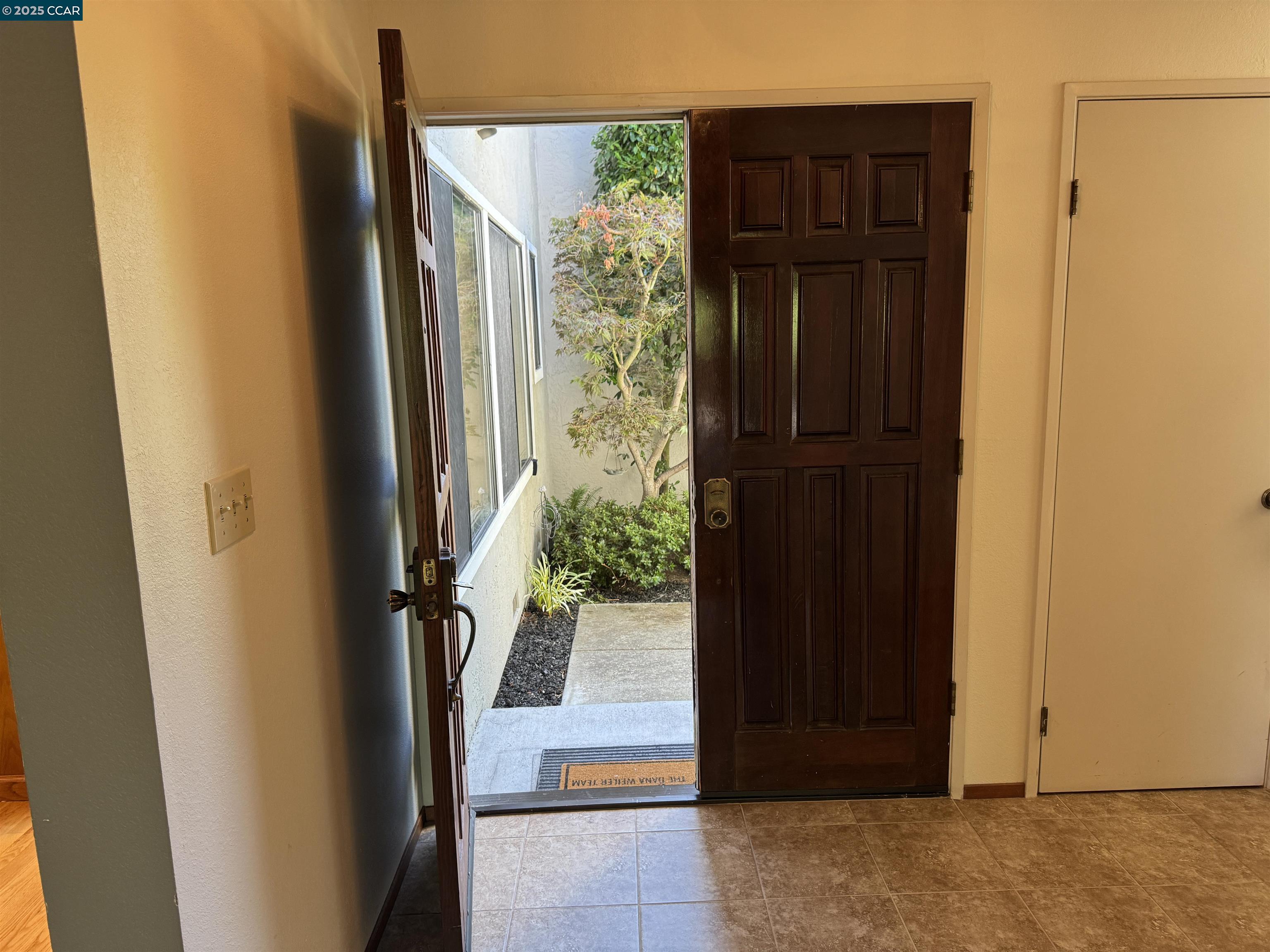 Photo #6: 41106418 Listing 