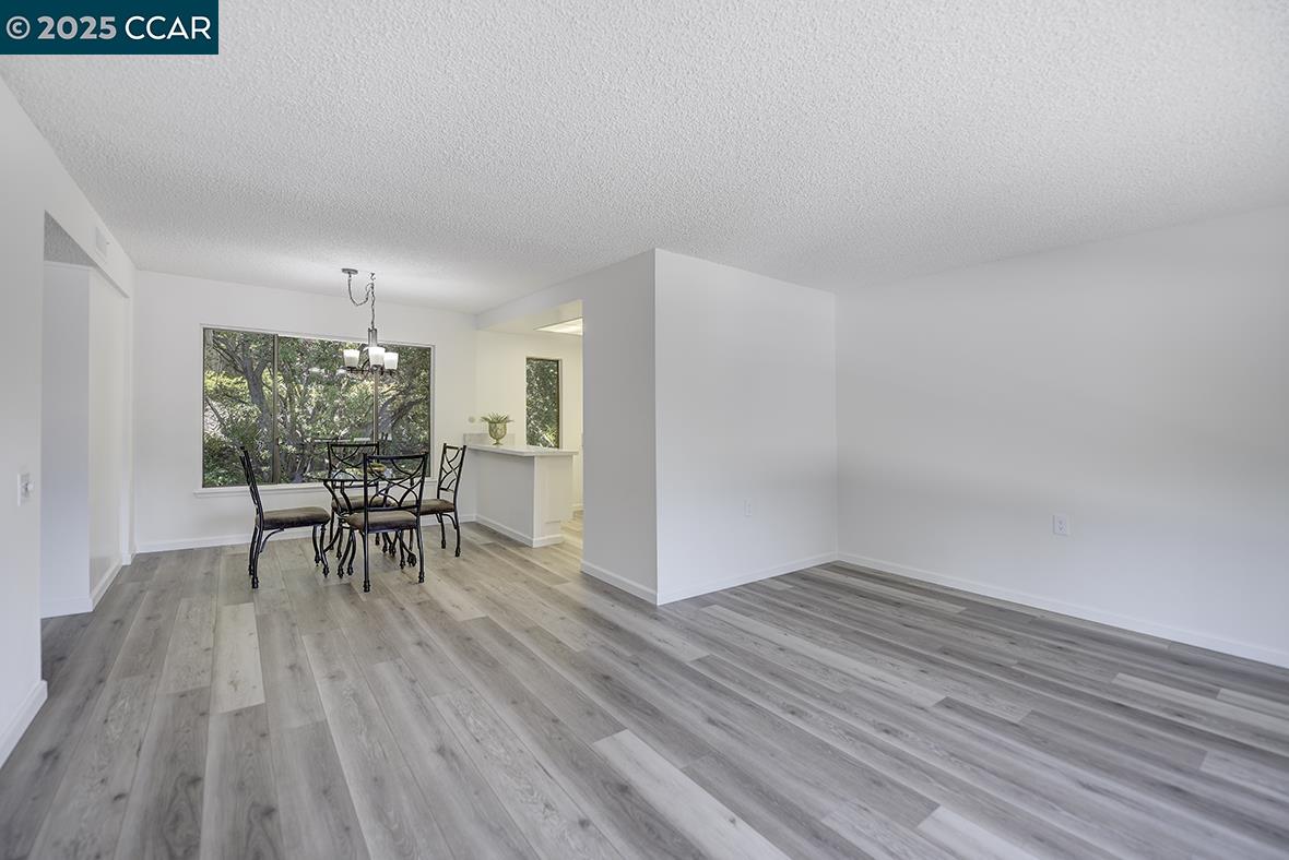Photo #12: 41106419 Listing: Photo #12