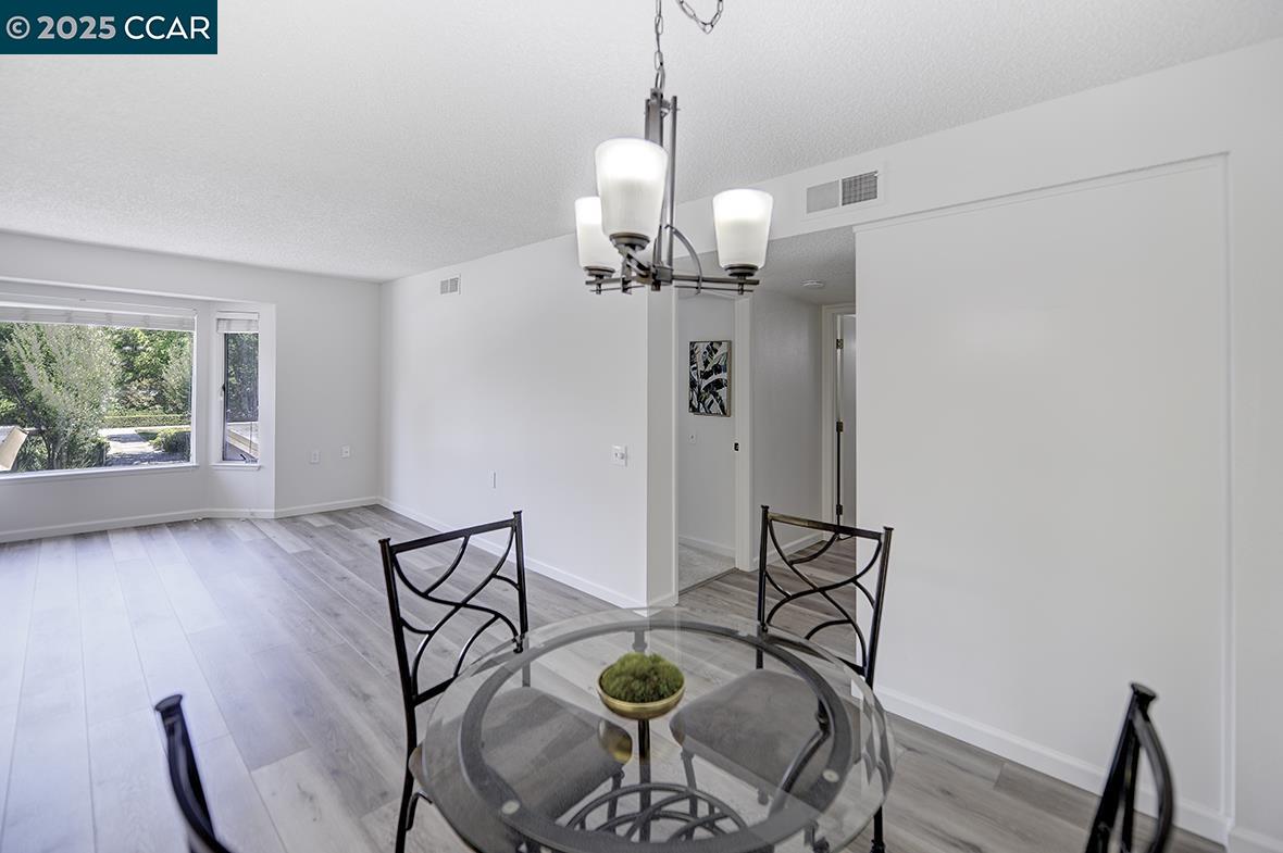 Photo #13: 41106419 Listing: Photo #13