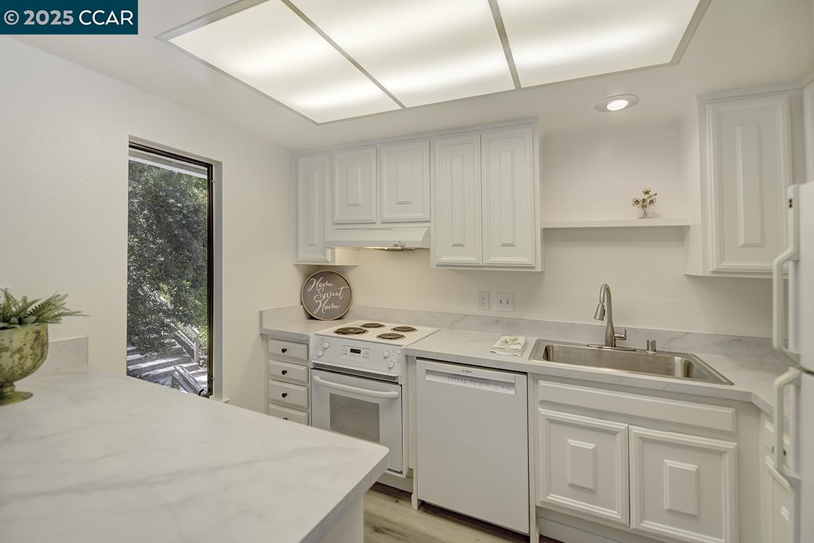 Photo #7: 41106419 Listing: Photo #7