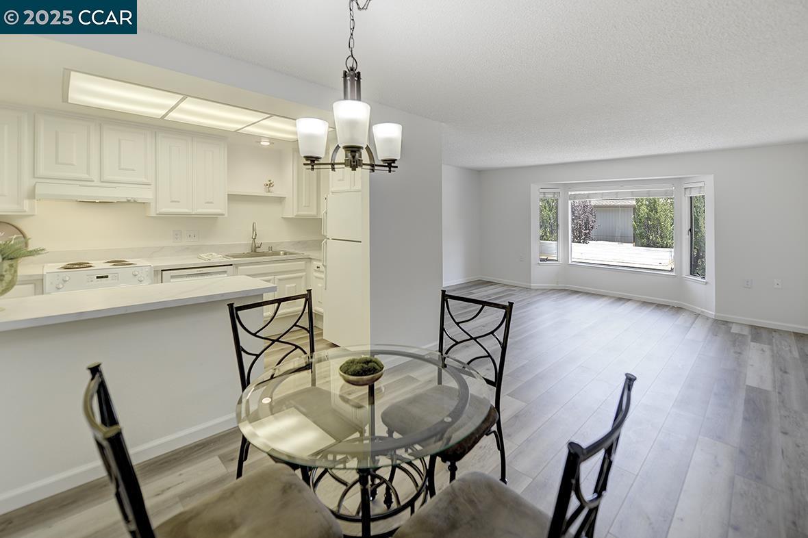 Photo #9: 41106419 Listing: Photo #9