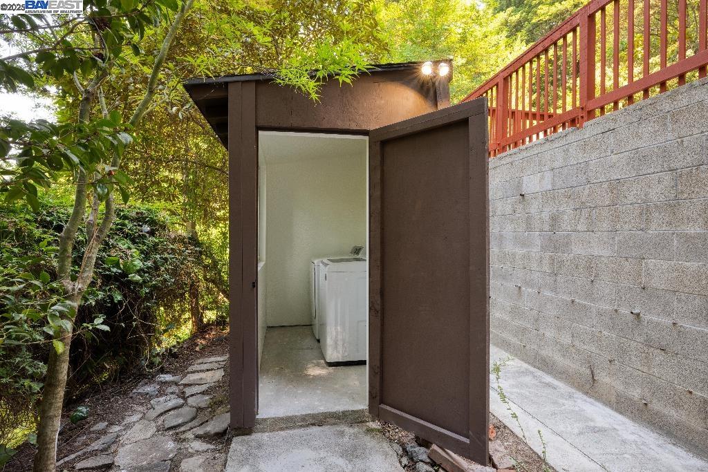 Detail Gallery Image 11 of 42 For 21401 Santa Clara Ave, Monte Rio,  CA 95462 - 2 Beds | 2 Baths