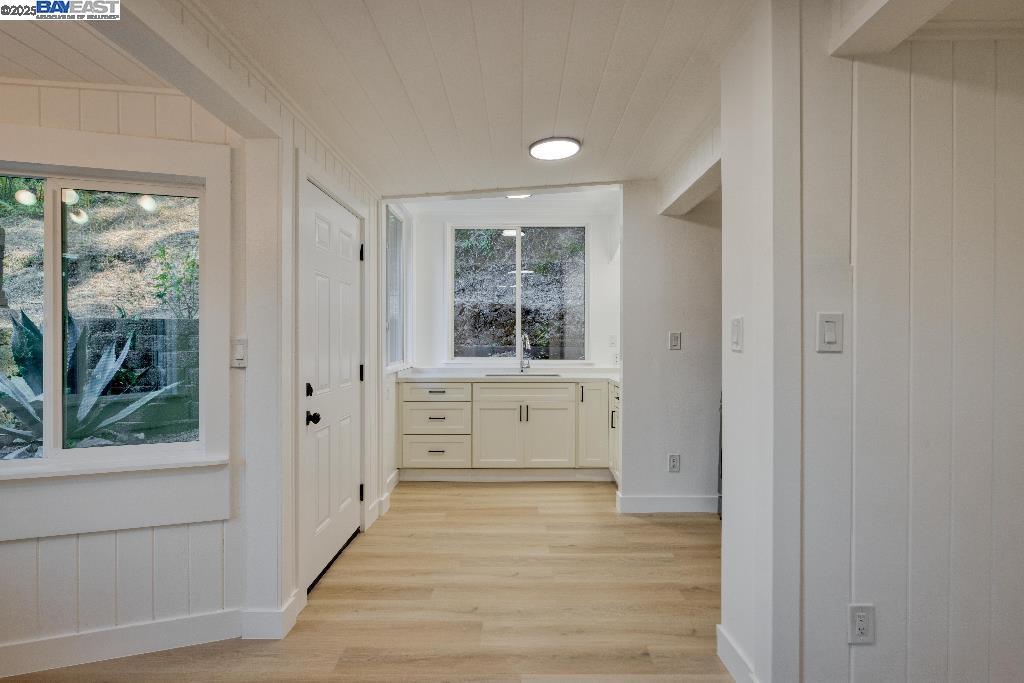 Detail Gallery Image 18 of 42 For 21401 Santa Clara Ave, Monte Rio,  CA 95462 - 2 Beds | 2 Baths