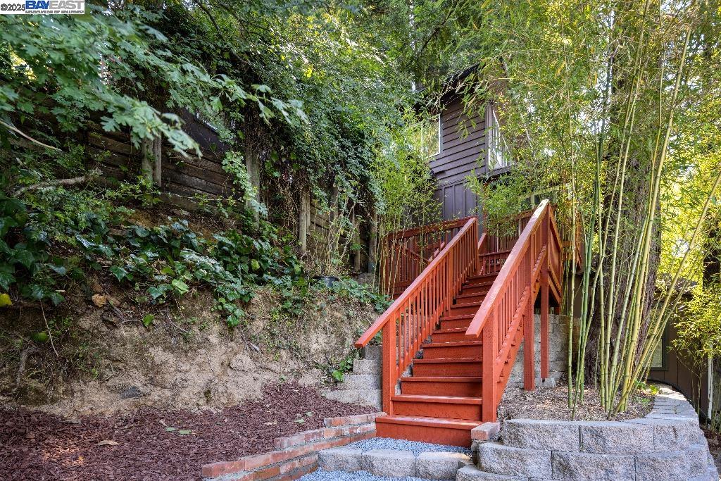 Detail Gallery Image 3 of 42 For 21401 Santa Clara Ave, Monte Rio,  CA 95462 - 2 Beds | 2 Baths