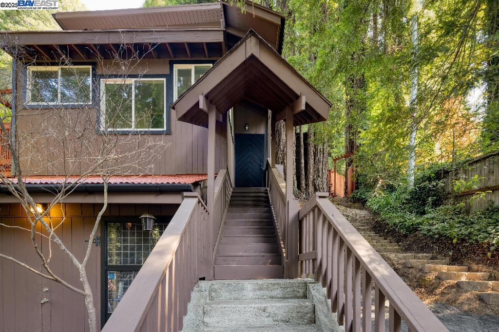 Detail Gallery Image 5 of 42 For 21401 Santa Clara Ave, Monte Rio,  CA 95462 - 2 Beds | 2 Baths