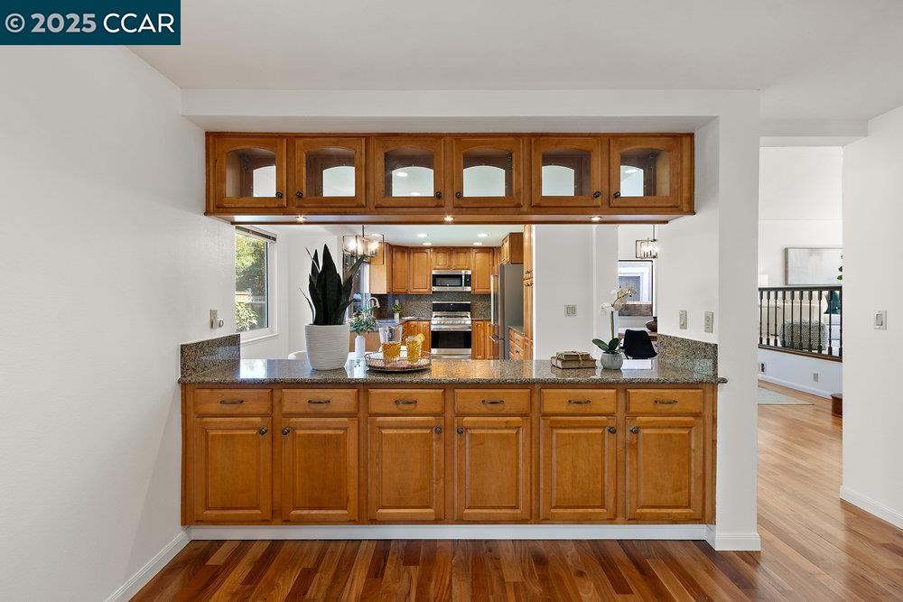 Detail Gallery Image 17 of 41 For 5025 Murchio Dr, Concord,  CA 94521 - 4 Beds | 3 Baths