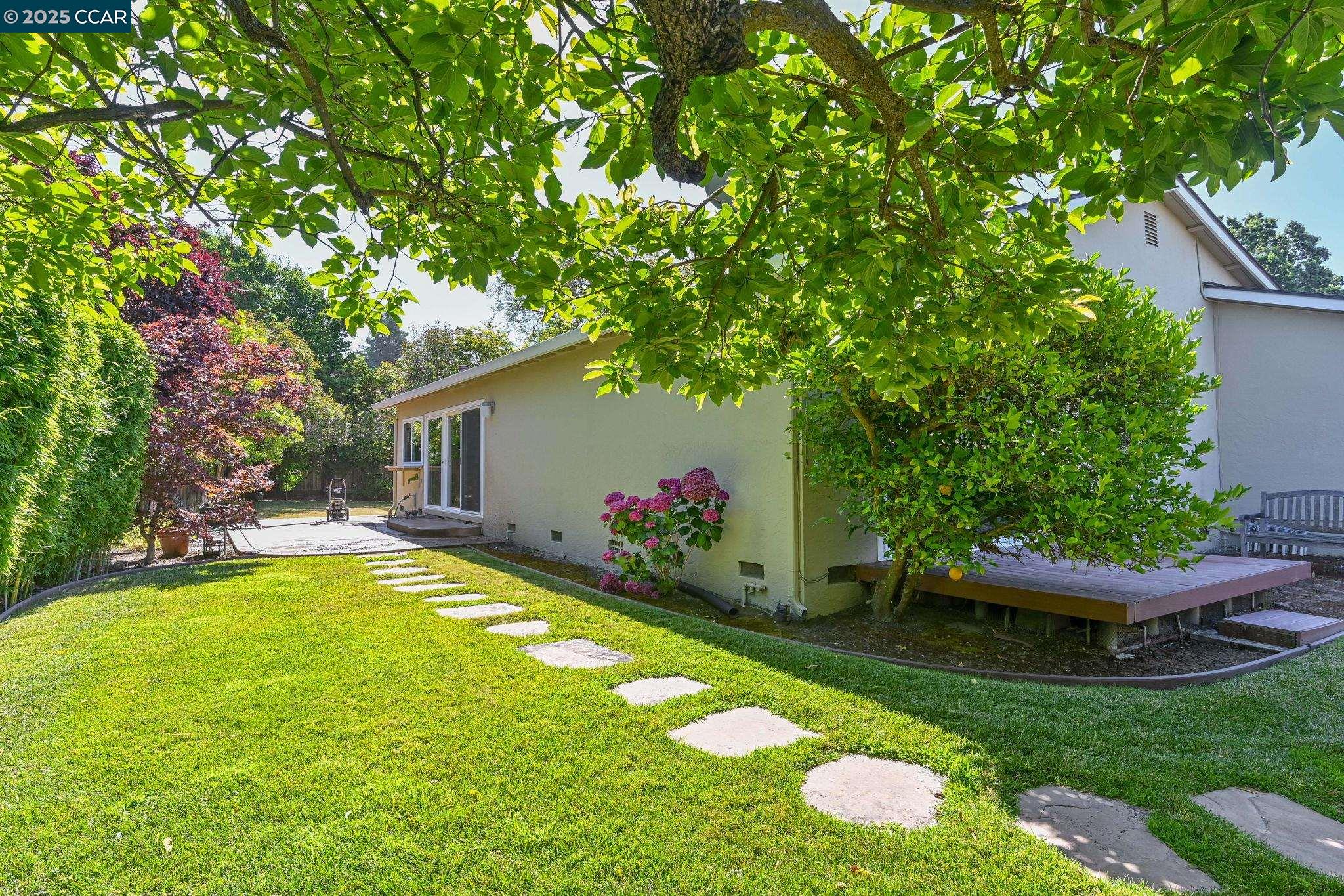 94 Saint Beatrice Ct, Danville, California 94526, 3 Bedrooms Bedrooms, 9 Rooms Rooms,2 BathroomsBathrooms,Residential Lease,For Rent,94 Saint Beatrice Ct,41106424