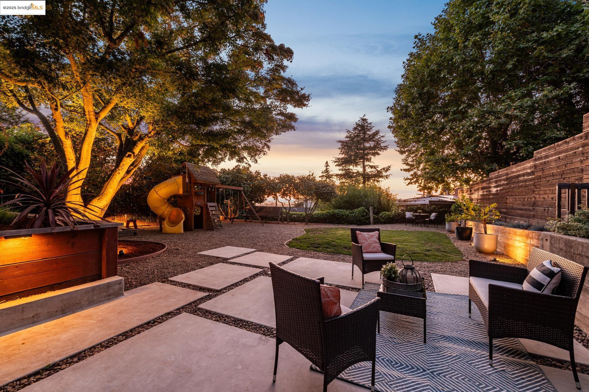 4209 Wilshire Blvd, Oakland, California 94602, 3 Bedrooms Bedrooms, 7 Rooms Rooms,2 BathroomsBathrooms,Residential,For Sale,4209 Wilshire Blvd,41106425