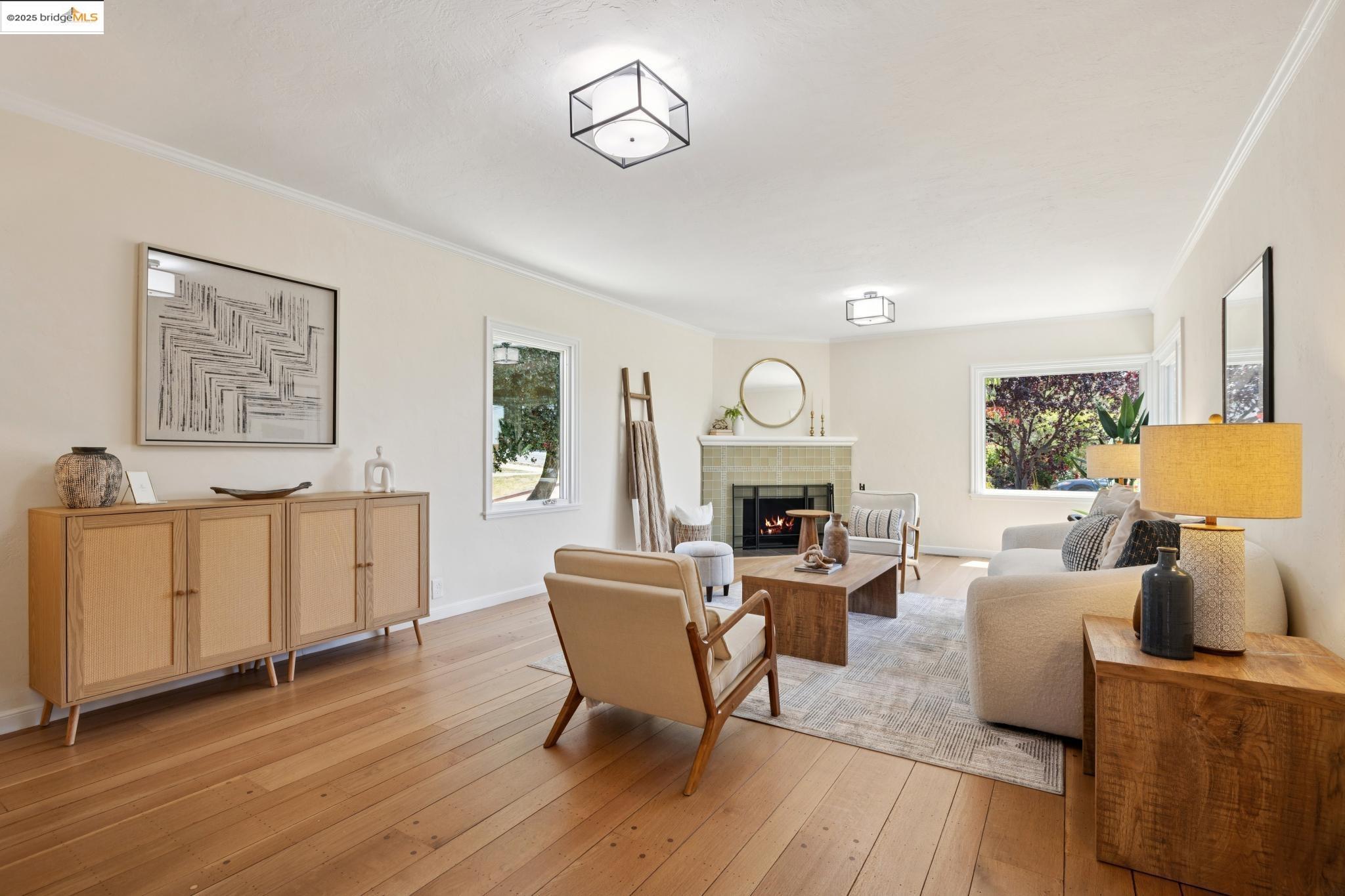 4209 Wilshire Blvd, Oakland, California 94602, 3 Bedrooms Bedrooms, 7 Rooms Rooms,2 BathroomsBathrooms,Residential,For Sale,4209 Wilshire Blvd,41106425