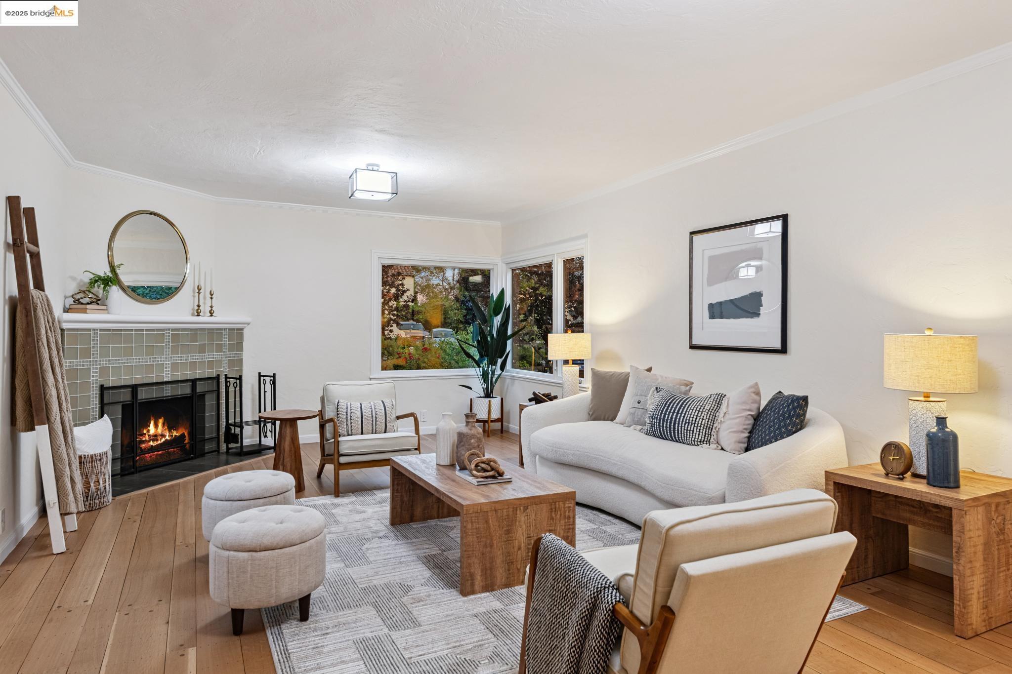 4209 Wilshire Blvd, Oakland, California 94602, 3 Bedrooms Bedrooms, 7 Rooms Rooms,2 BathroomsBathrooms,Residential,For Sale,4209 Wilshire Blvd,41106425