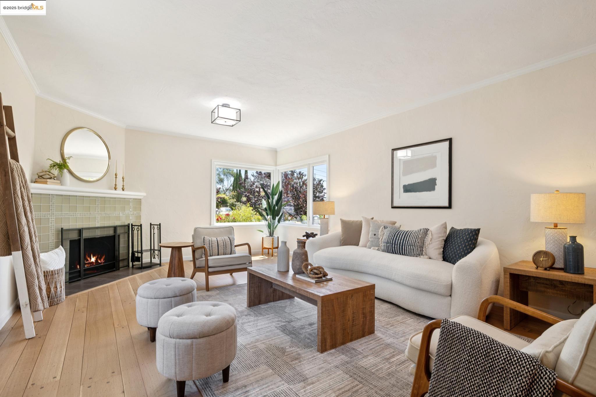 4209 Wilshire Blvd, Oakland, California 94602, 3 Bedrooms Bedrooms, 7 Rooms Rooms,2 BathroomsBathrooms,Residential,For Sale,4209 Wilshire Blvd,41106425