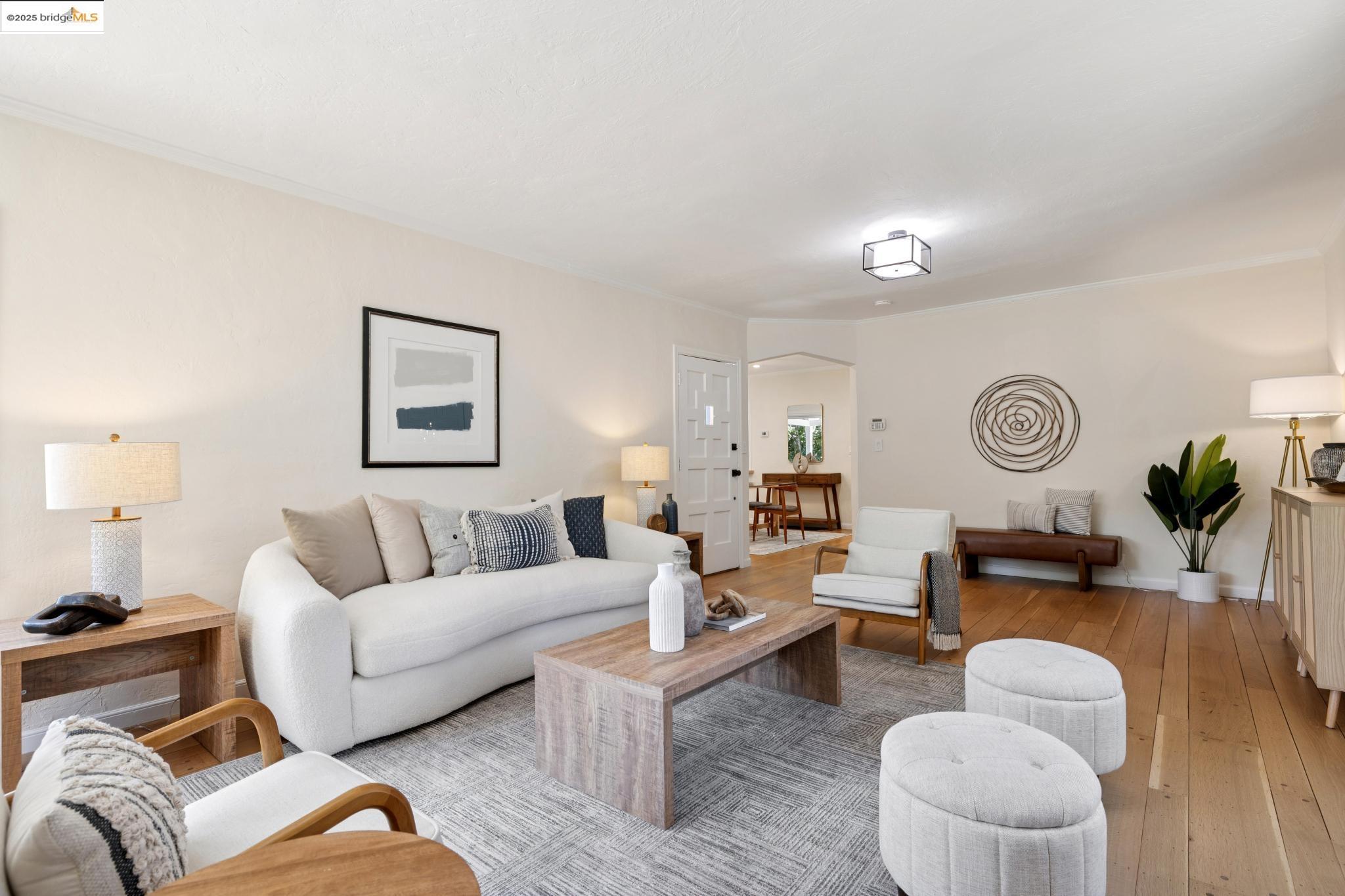 4209 Wilshire Blvd, Oakland, California 94602, 3 Bedrooms Bedrooms, 7 Rooms Rooms,2 BathroomsBathrooms,Residential,For Sale,4209 Wilshire Blvd,41106425