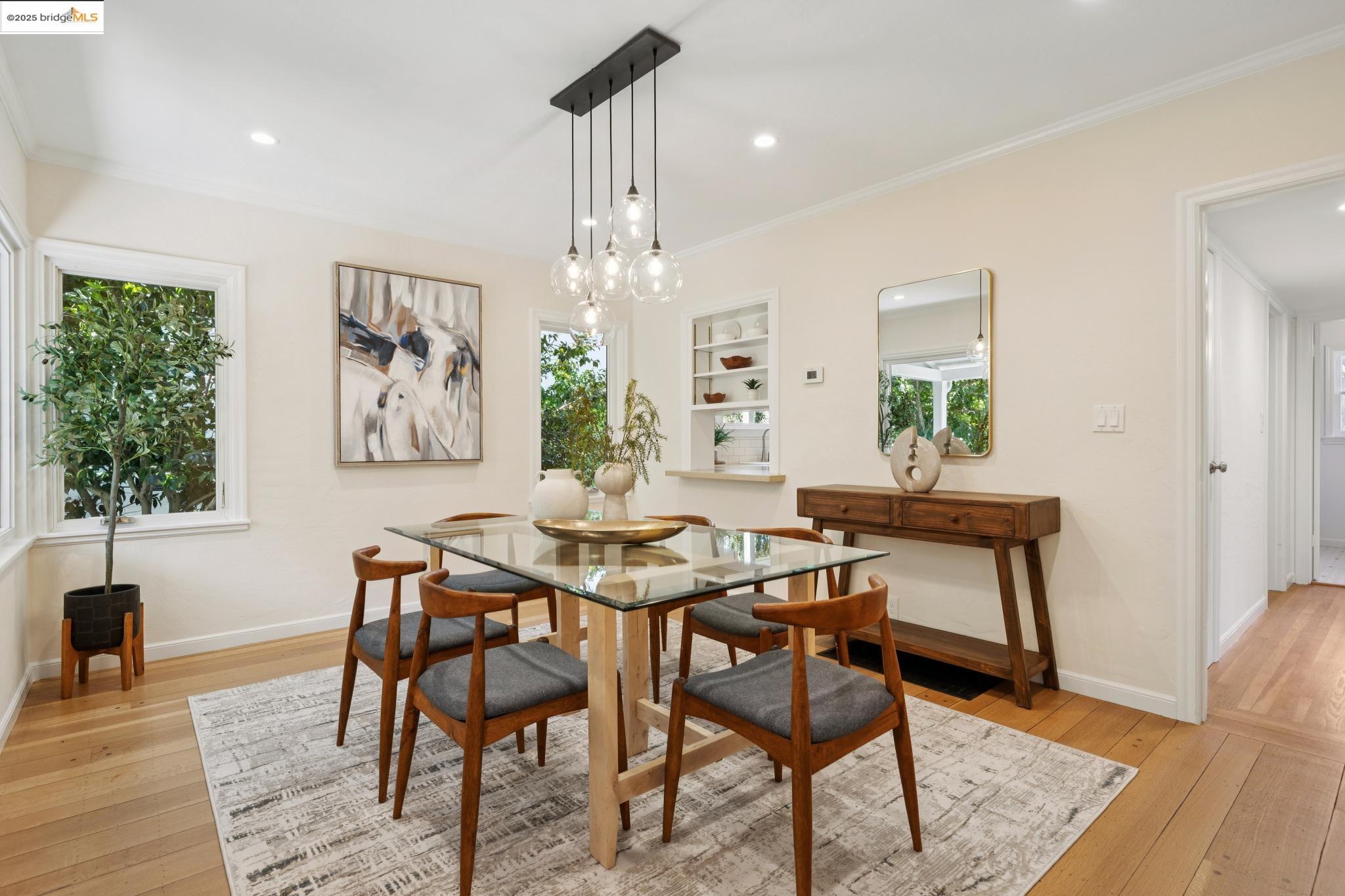 4209 Wilshire Blvd, Oakland, California 94602, 3 Bedrooms Bedrooms, 7 Rooms Rooms,2 BathroomsBathrooms,Residential,For Sale,4209 Wilshire Blvd,41106425