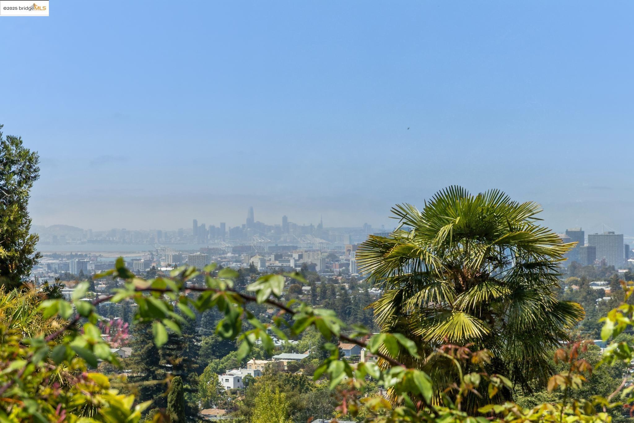 4209 Wilshire Blvd, Oakland, California 94602, 3 Bedrooms Bedrooms, 7 Rooms Rooms,2 BathroomsBathrooms,Residential,For Sale,4209 Wilshire Blvd,41106425
