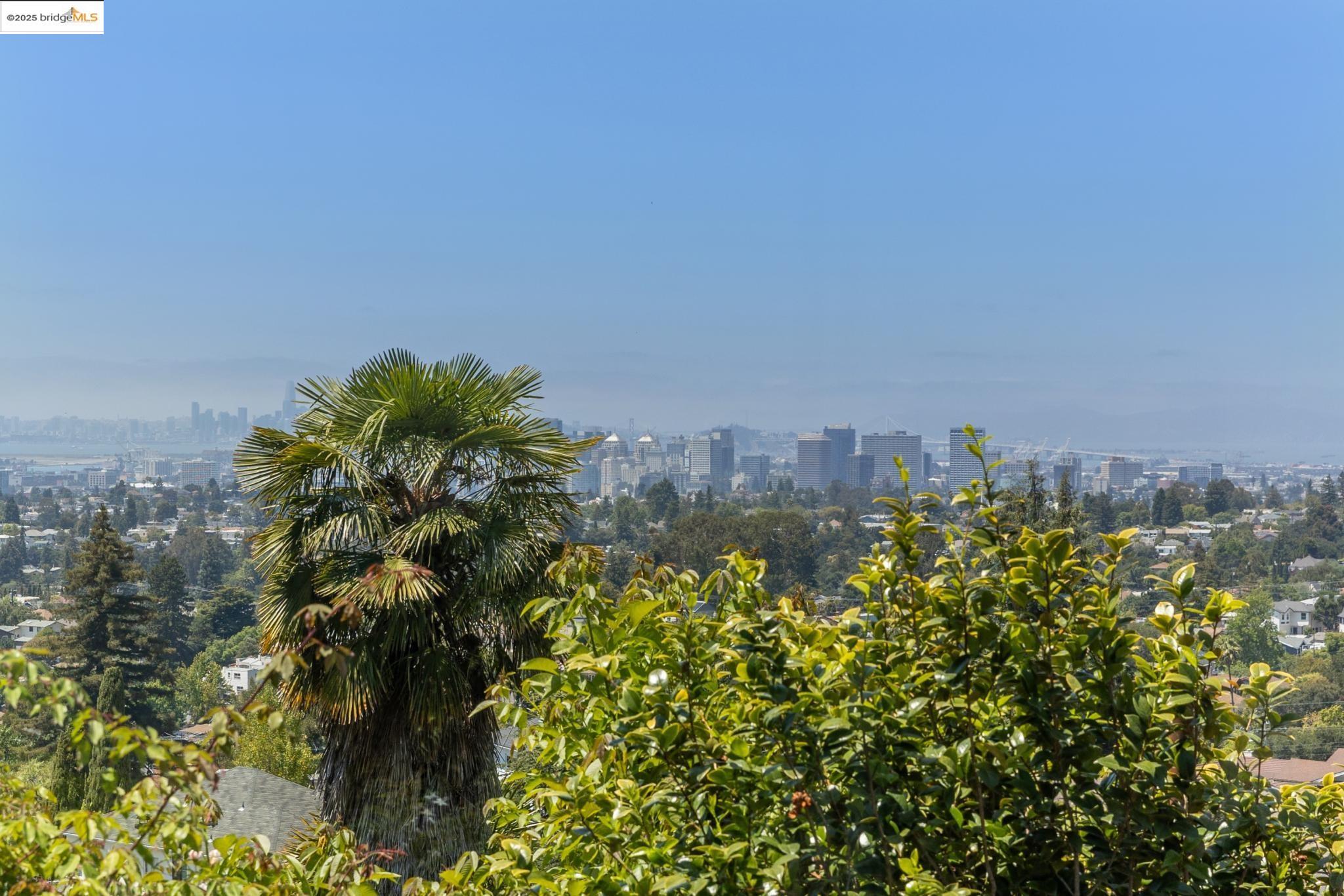 4209 Wilshire Blvd, Oakland, California 94602, 3 Bedrooms Bedrooms, 7 Rooms Rooms,2 BathroomsBathrooms,Residential,For Sale,4209 Wilshire Blvd,41106425