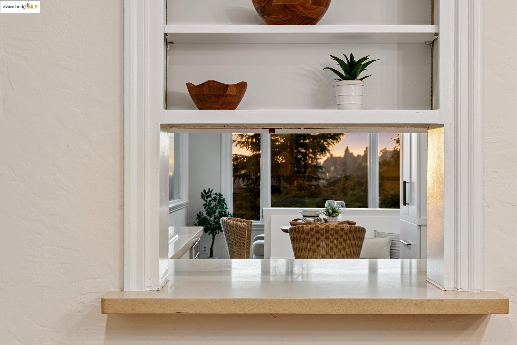 4209 Wilshire Blvd, Oakland, California 94602, 3 Bedrooms Bedrooms, 7 Rooms Rooms,2 BathroomsBathrooms,Residential,For Sale,4209 Wilshire Blvd,41106425