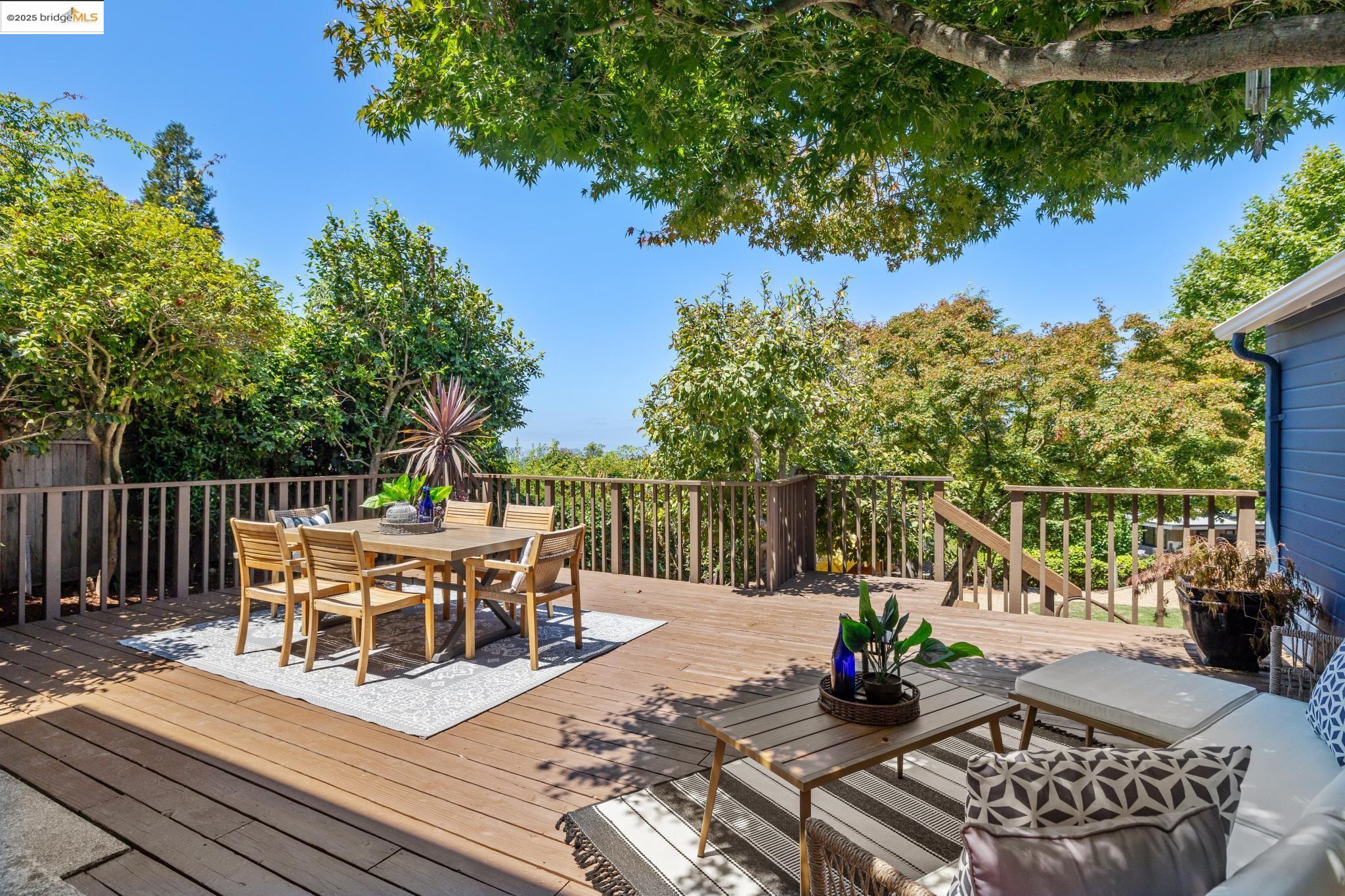 4209 Wilshire Blvd, Oakland, California 94602, 3 Bedrooms Bedrooms, 7 Rooms Rooms,2 BathroomsBathrooms,Residential,For Sale,4209 Wilshire Blvd,41106425