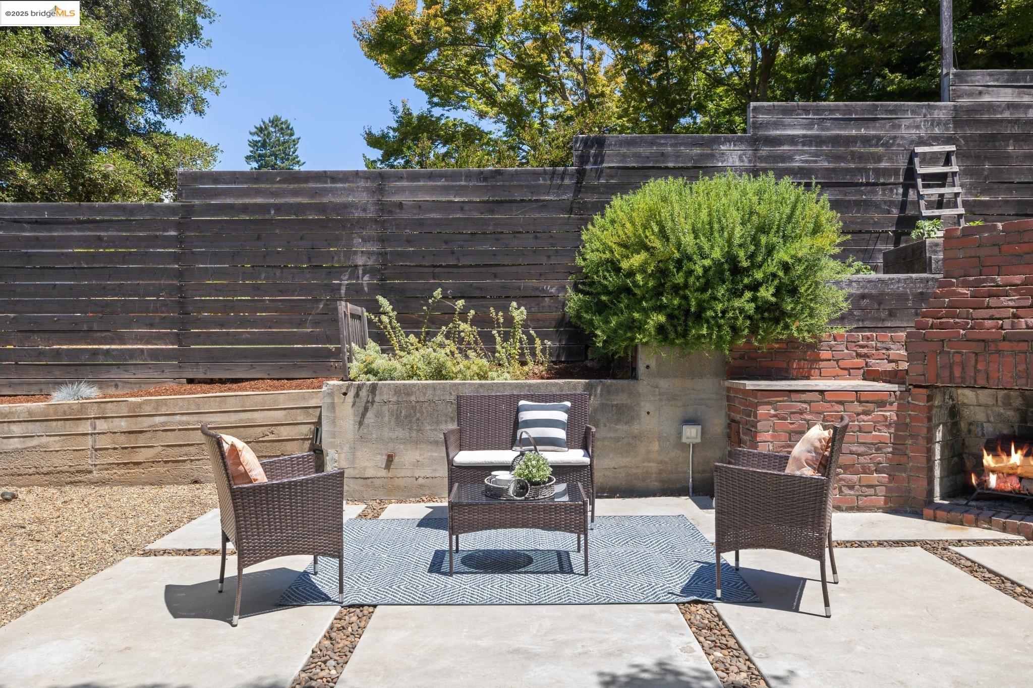 4209 Wilshire Blvd, Oakland, California 94602, 3 Bedrooms Bedrooms, 7 Rooms Rooms,2 BathroomsBathrooms,Residential,For Sale,4209 Wilshire Blvd,41106425