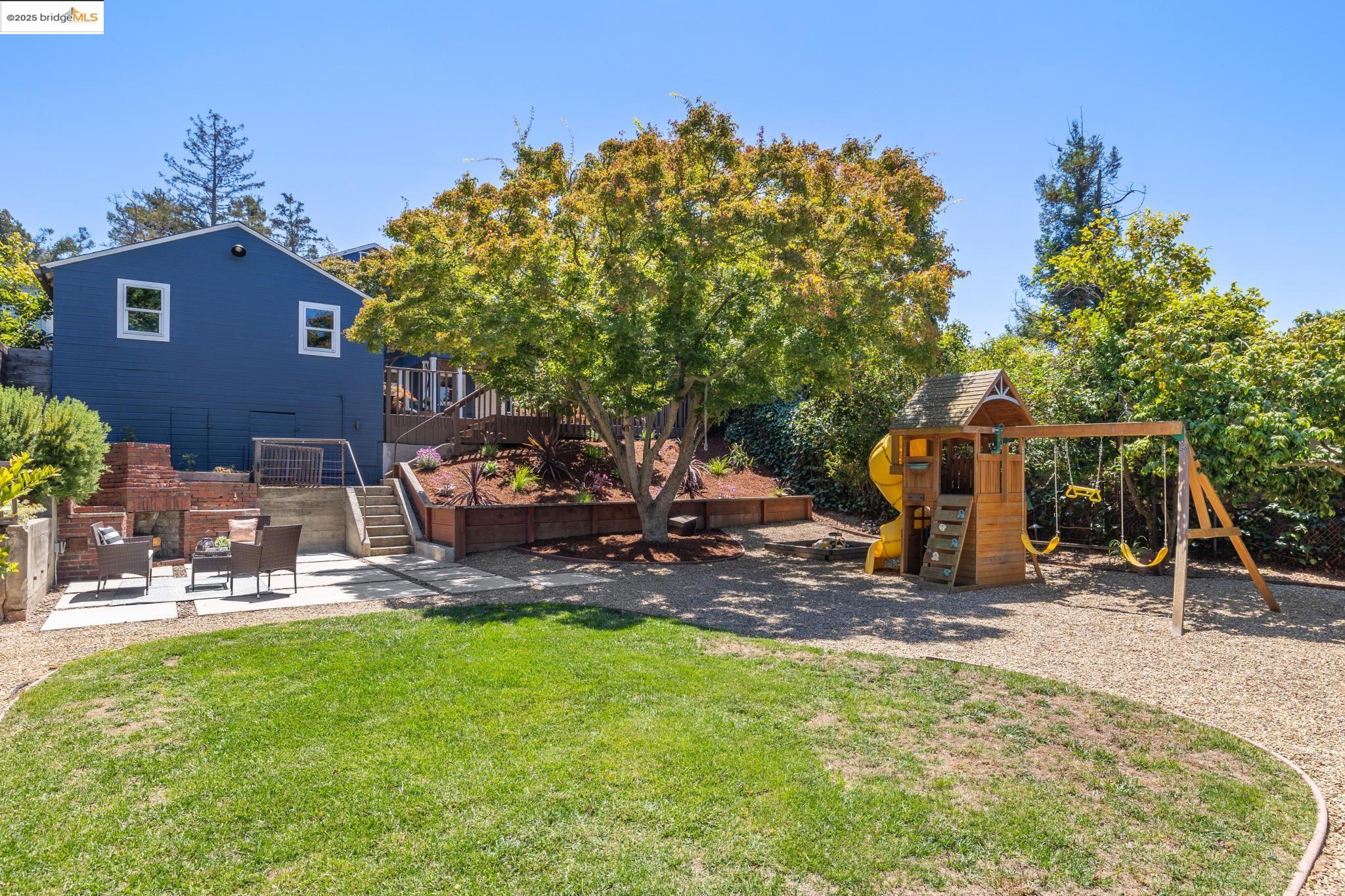 4209 Wilshire Blvd, Oakland, California 94602, 3 Bedrooms Bedrooms, 7 Rooms Rooms,2 BathroomsBathrooms,Residential,For Sale,4209 Wilshire Blvd,41106425