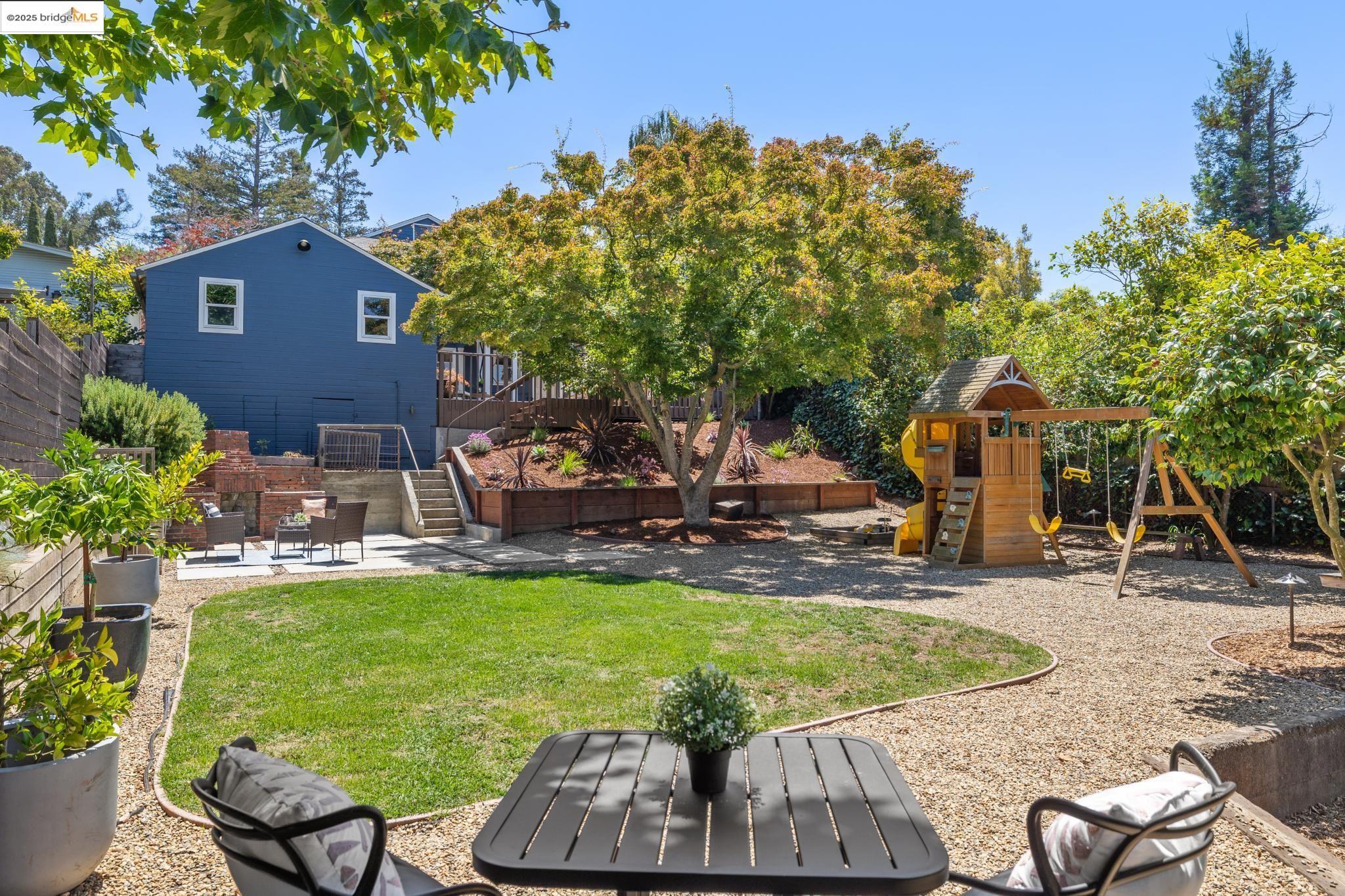 4209 Wilshire Blvd, Oakland, California 94602, 3 Bedrooms Bedrooms, 7 Rooms Rooms,2 BathroomsBathrooms,Residential,For Sale,4209 Wilshire Blvd,41106425