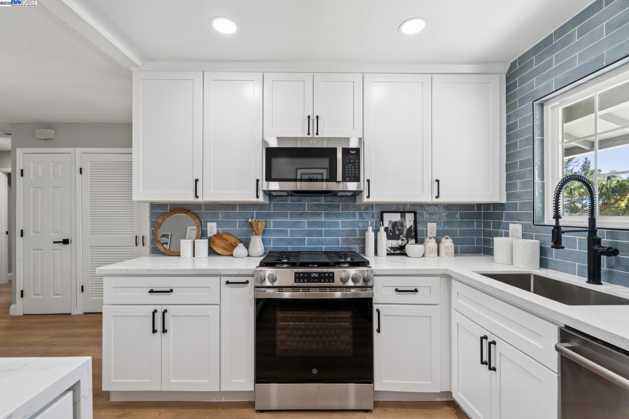 Detail Gallery Image 15 of 58 For 9746 Broadmoor Dr, San Ramon,  CA 94583 - 3 Beds | 2 Baths