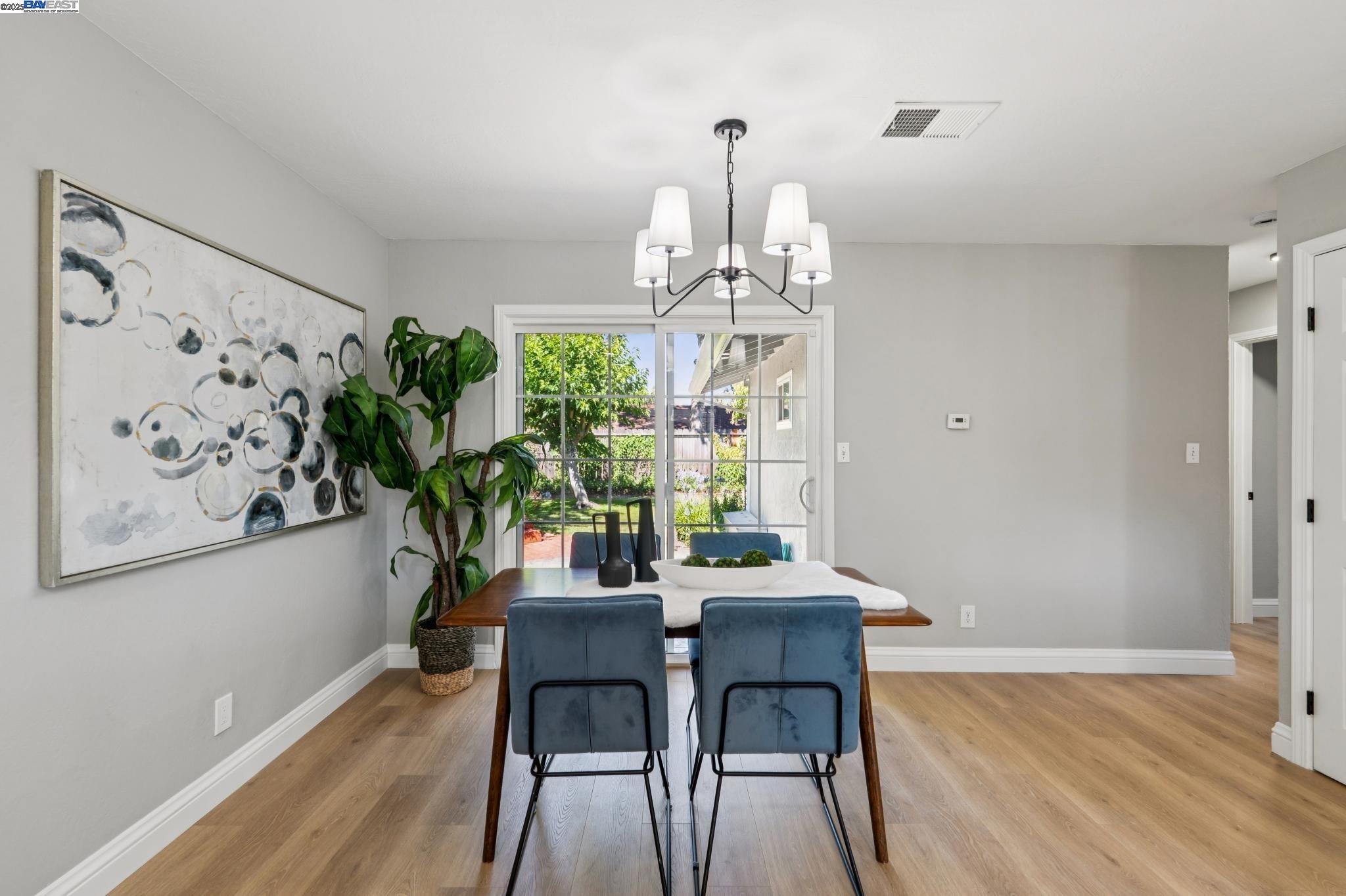 Detail Gallery Image 19 of 58 For 9746 Broadmoor Dr, San Ramon,  CA 94583 - 3 Beds | 2 Baths