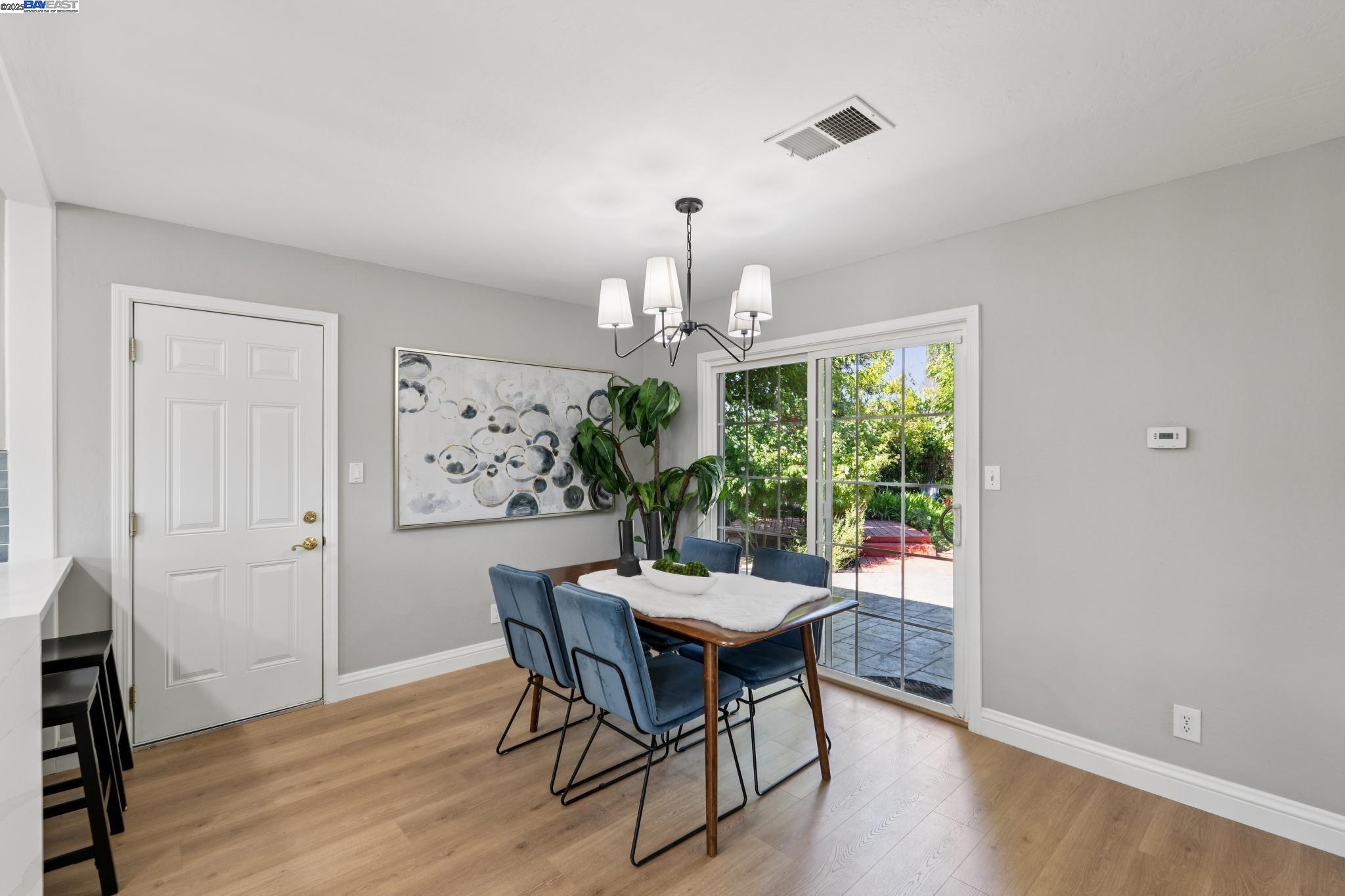 Detail Gallery Image 20 of 58 For 9746 Broadmoor Dr, San Ramon,  CA 94583 - 3 Beds | 2 Baths