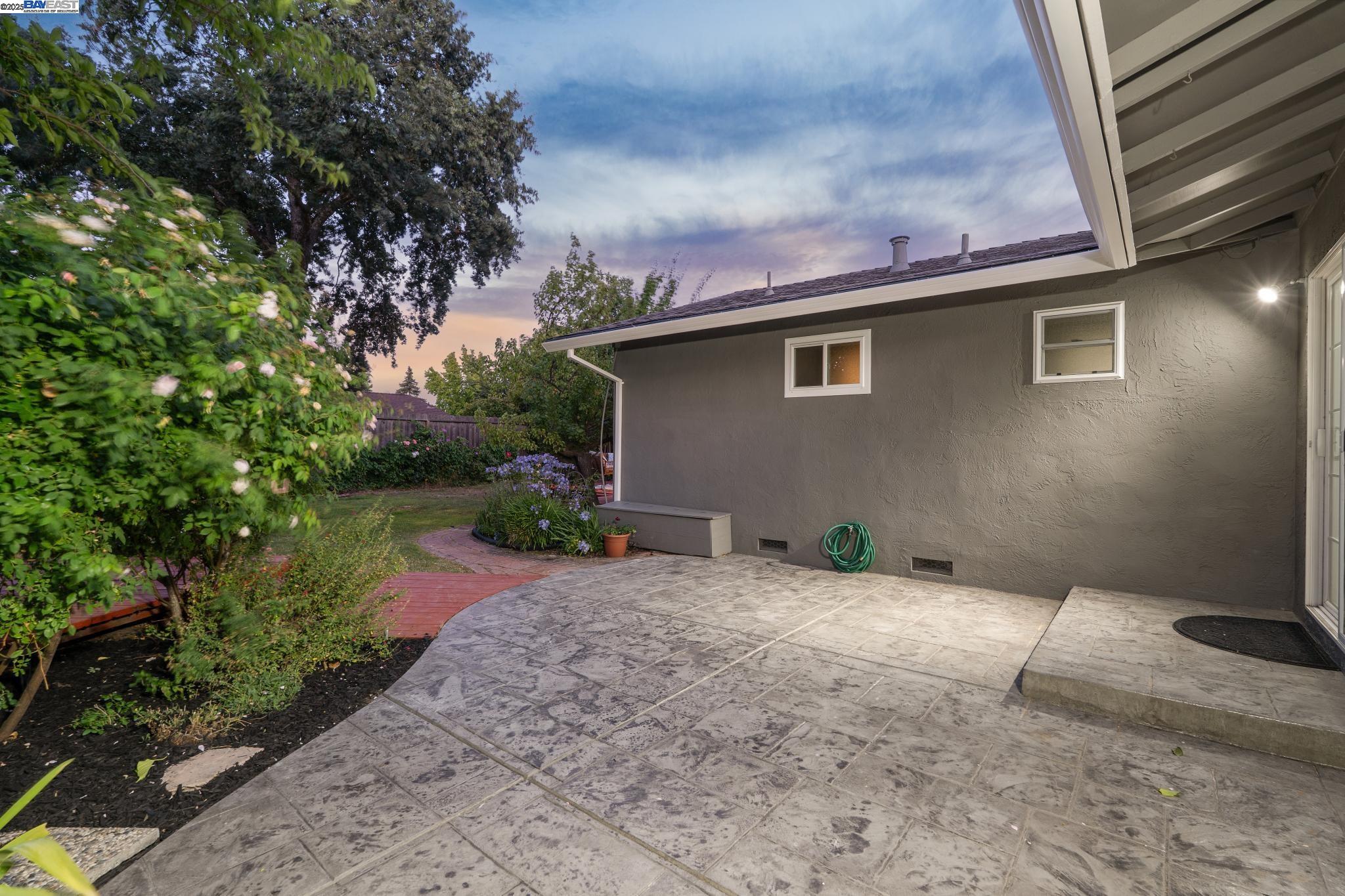 Detail Gallery Image 35 of 58 For 9746 Broadmoor Dr, San Ramon,  CA 94583 - 3 Beds | 2 Baths