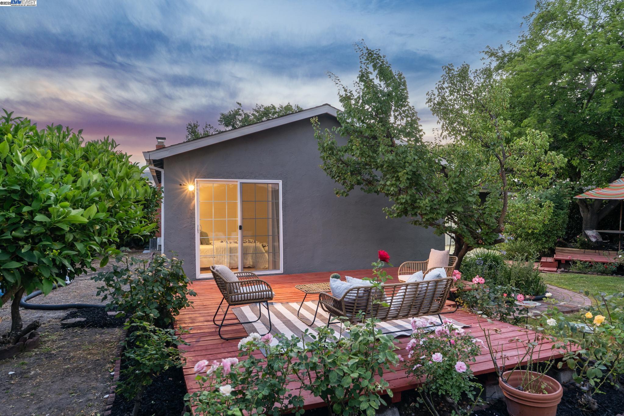 Detail Gallery Image 44 of 58 For 9746 Broadmoor Dr, San Ramon,  CA 94583 - 3 Beds | 2 Baths