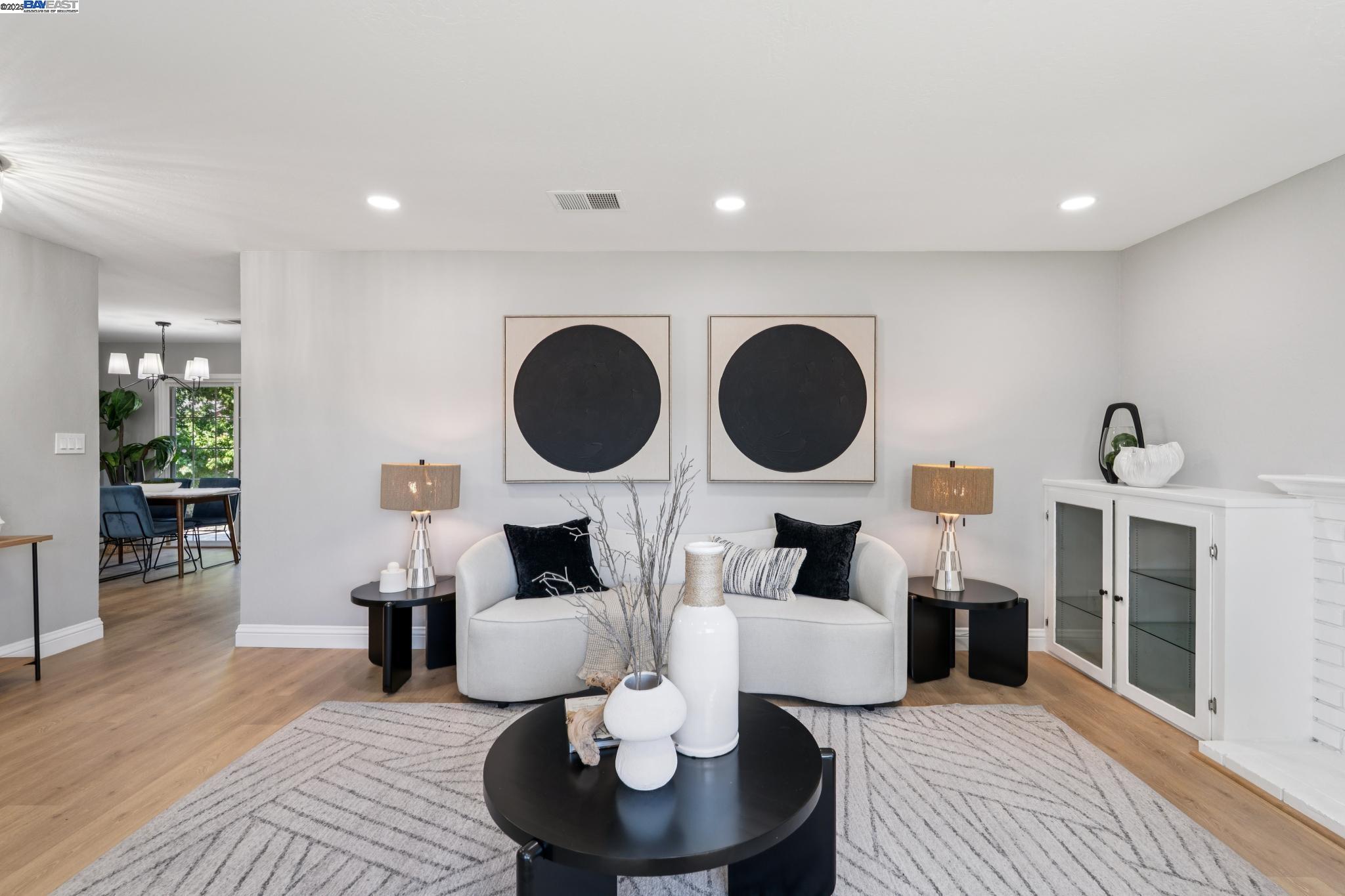 Detail Gallery Image 6 of 58 For 9746 Broadmoor Dr, San Ramon,  CA 94583 - 3 Beds | 2 Baths