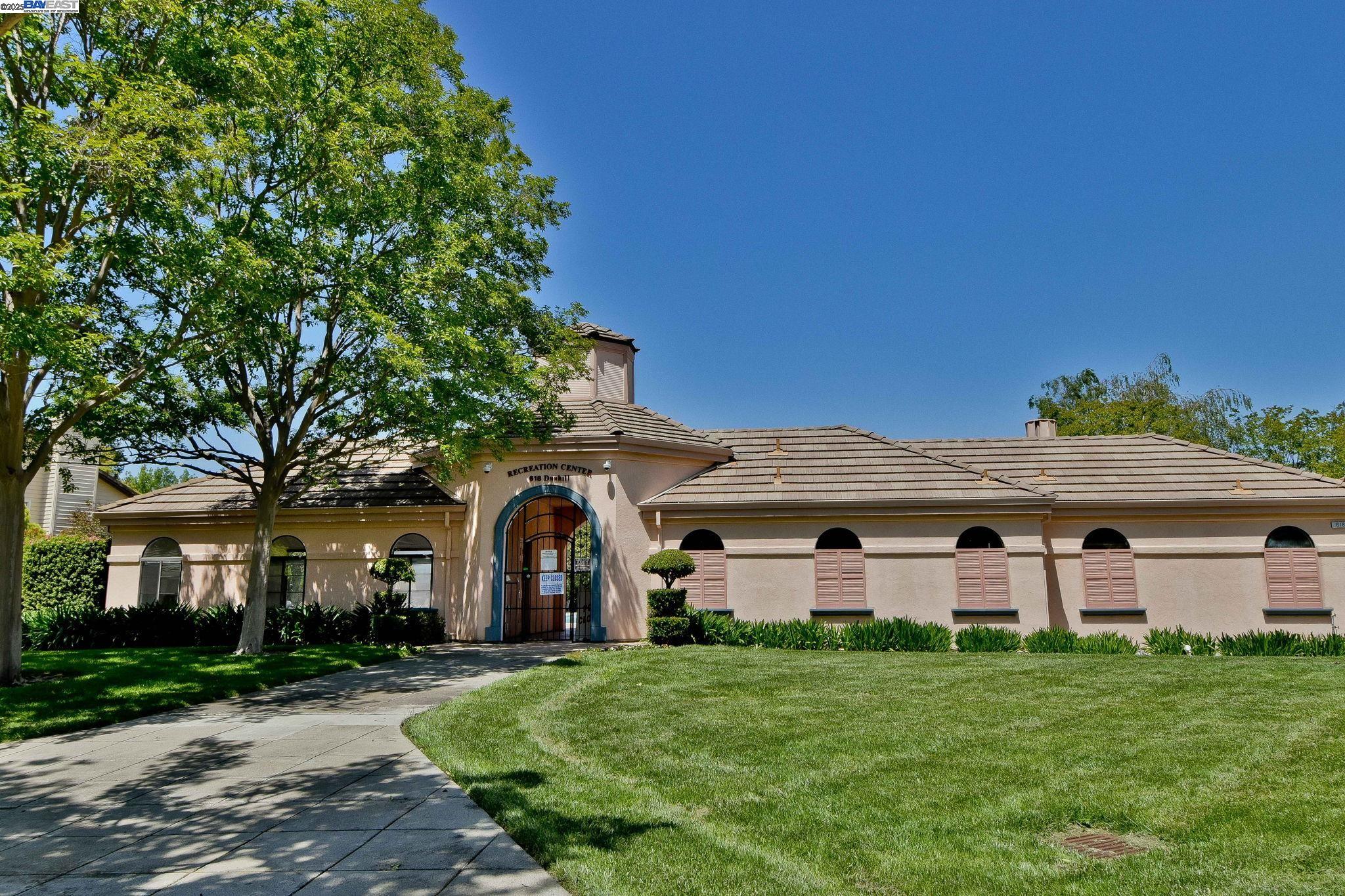 166 Blackstone Dr, Danville, California 94506, 4 Bedrooms Bedrooms, 9 Rooms Rooms,2 BathroomsBathrooms,Residential Lease,For Rent,166 Blackstone Dr,41106427