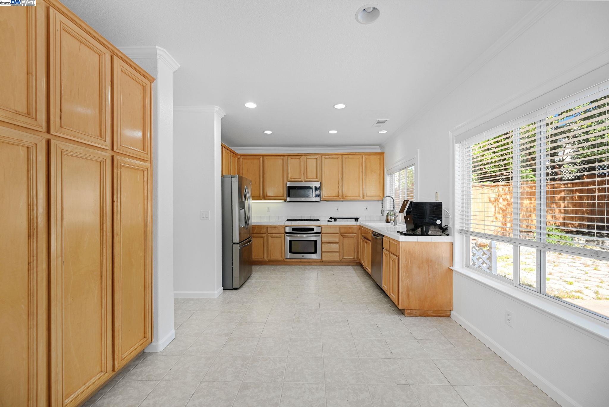 166 Blackstone Dr, Danville, California 94506, 4 Bedrooms Bedrooms, 9 Rooms Rooms,2 BathroomsBathrooms,Residential Lease,For Rent,166 Blackstone Dr,41106427