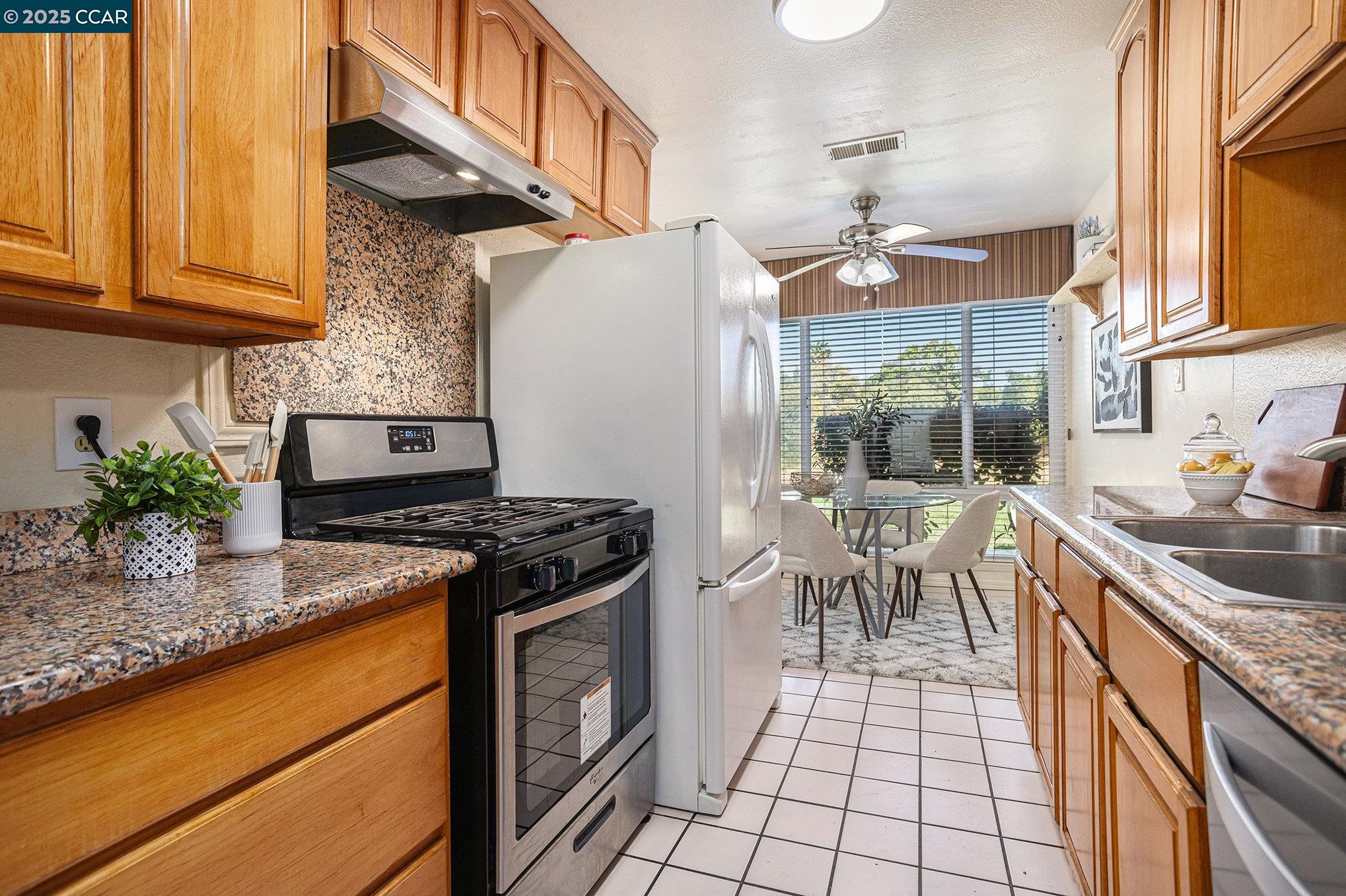 Photo #5: 41106428 Listing 